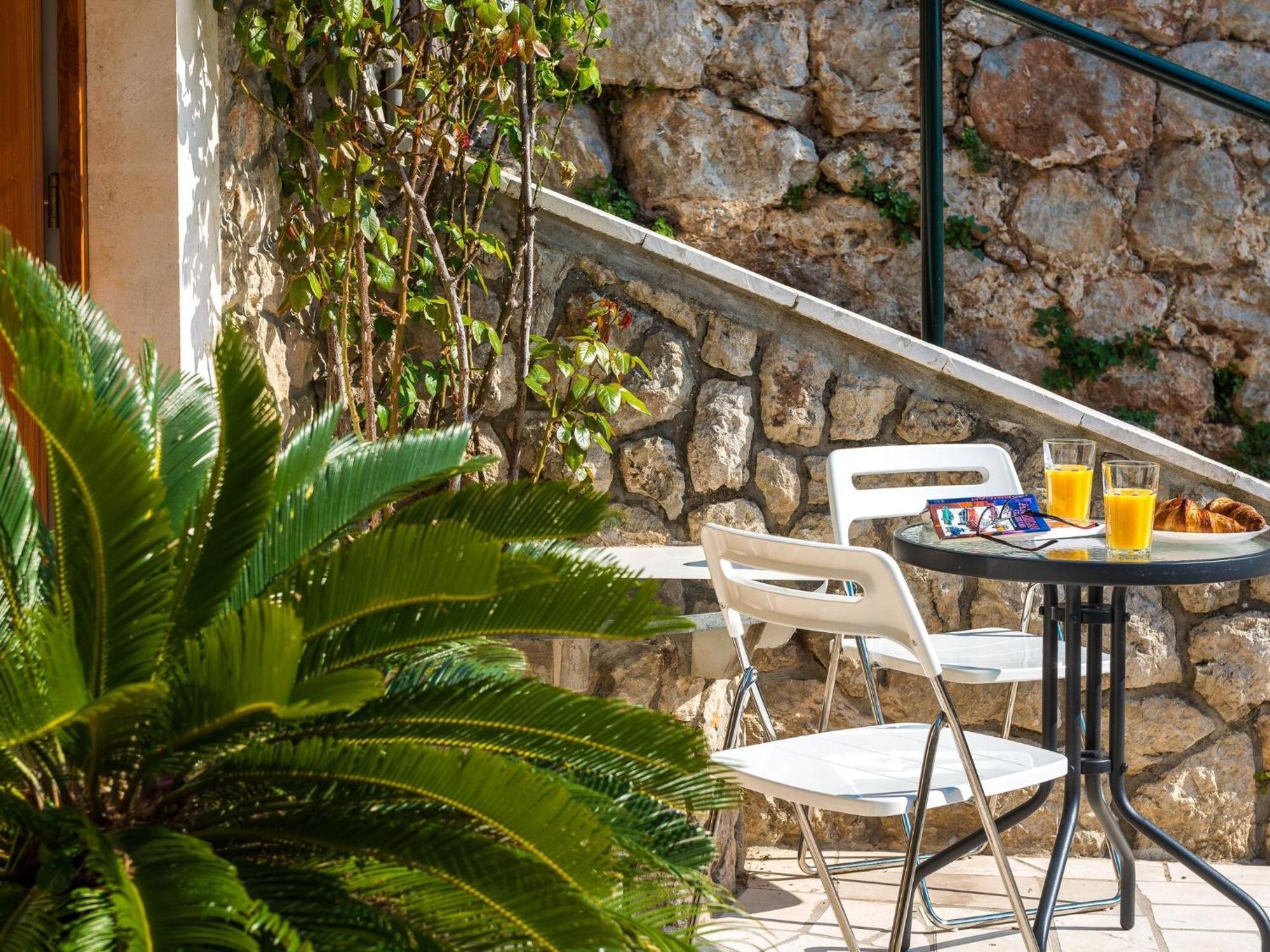 Romance - One Bedroom With Terrace R1 Apartment