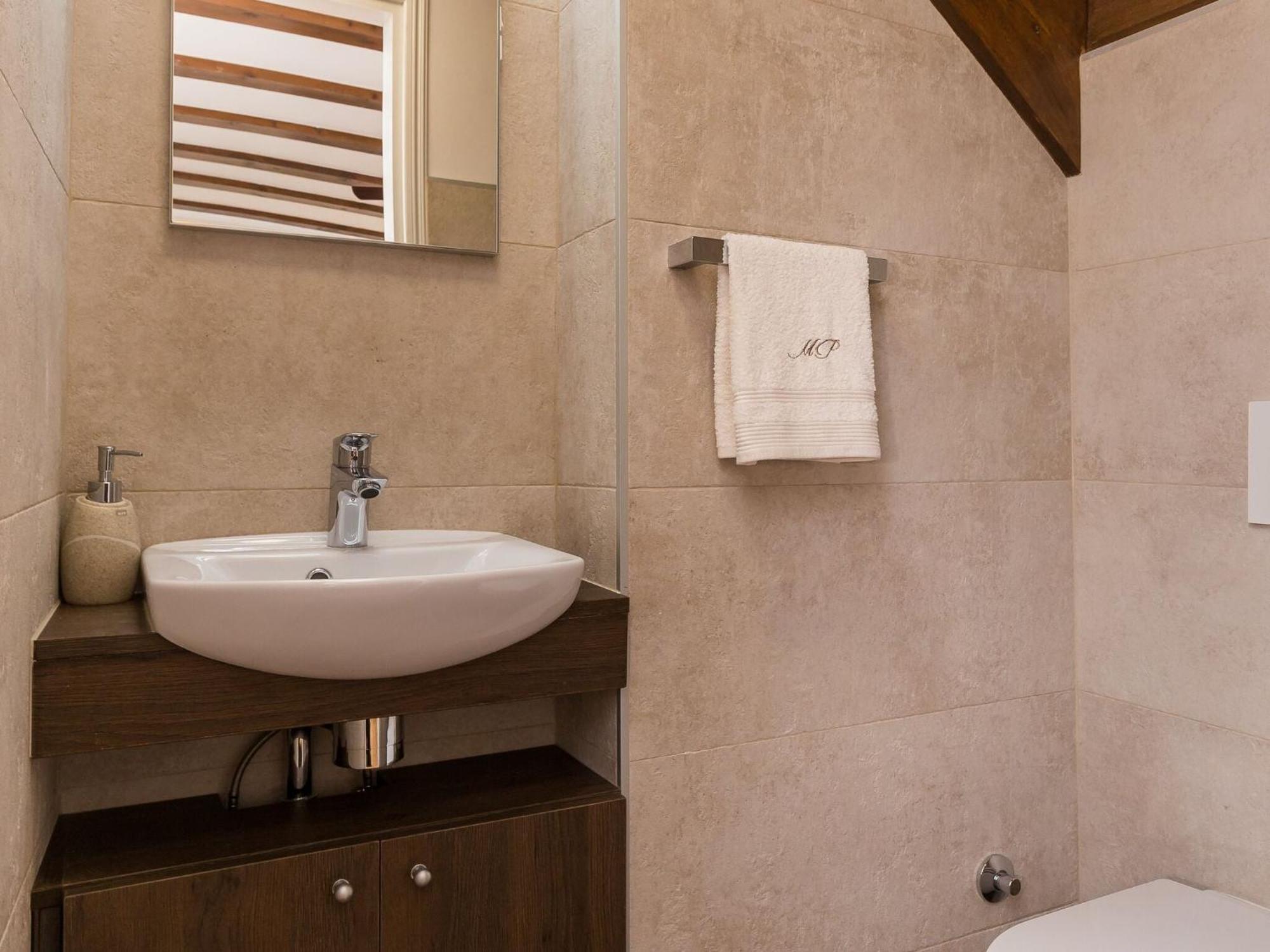 Apartment Maru Prestige - Comfort Duplex Two Bedroom