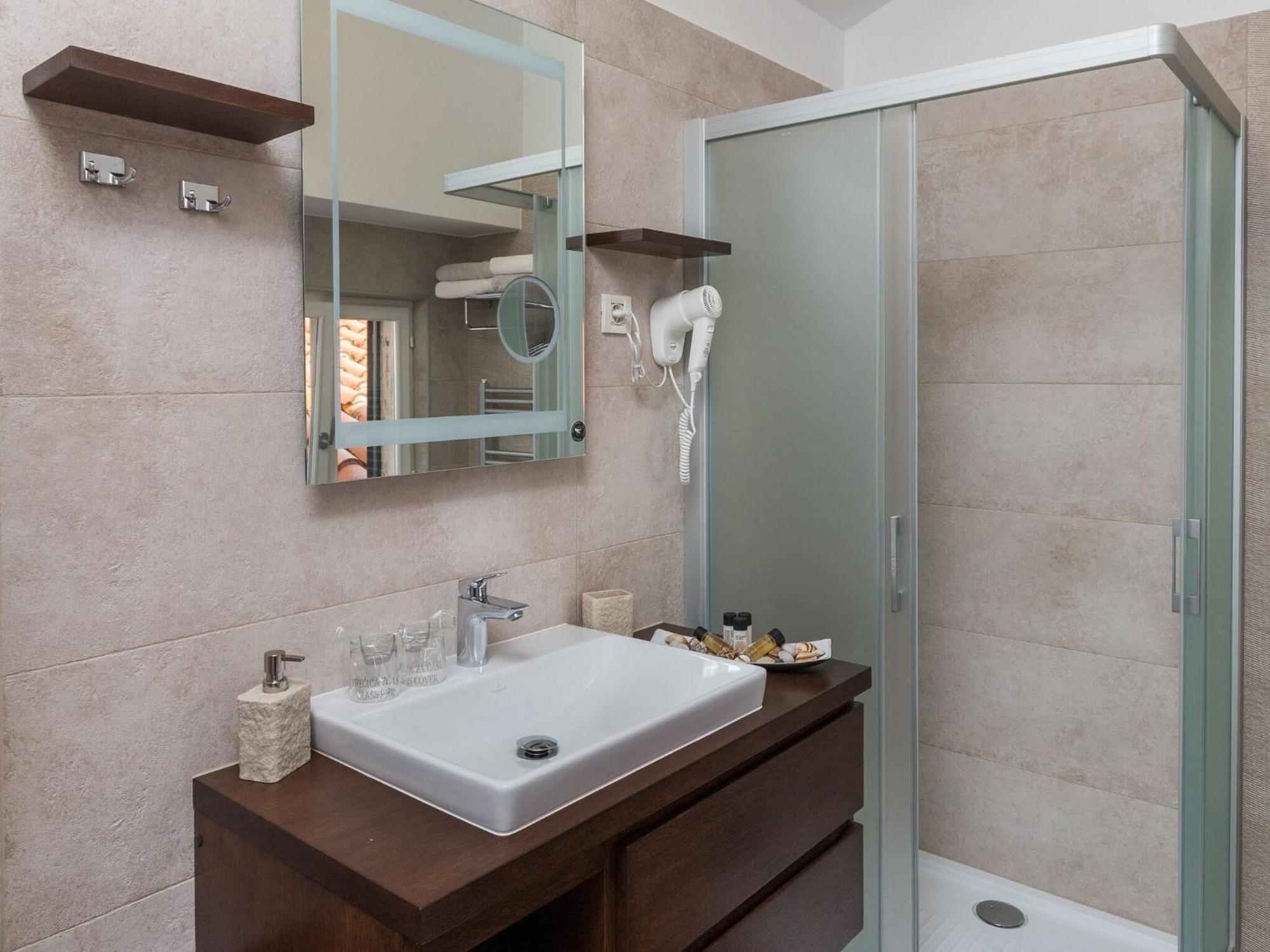 Maru Prestige - Comfort Duplex Two Bedroom Apartment Dubrovnik