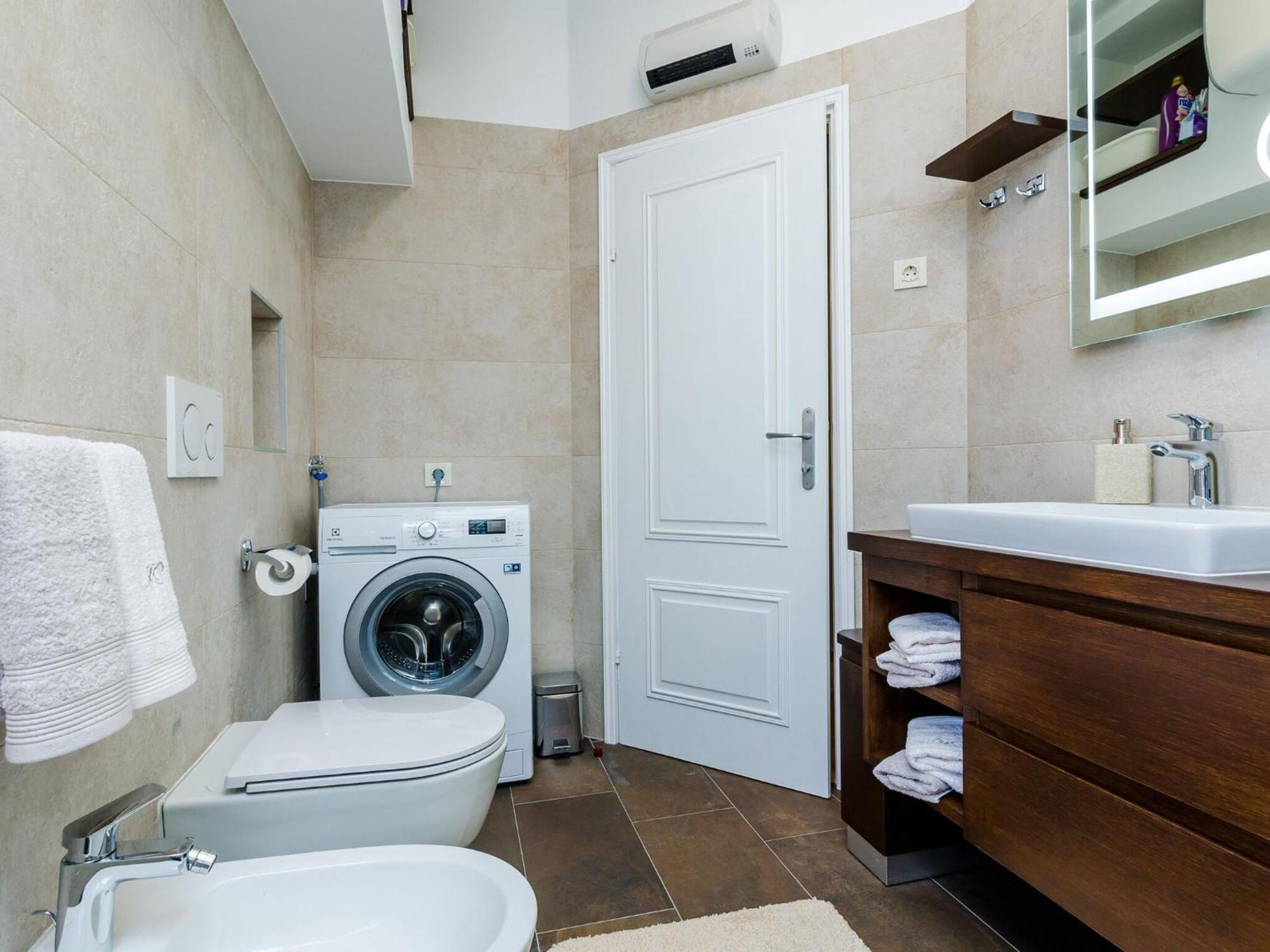 Maru Prestige - Comfort Duplex Two Bedroom