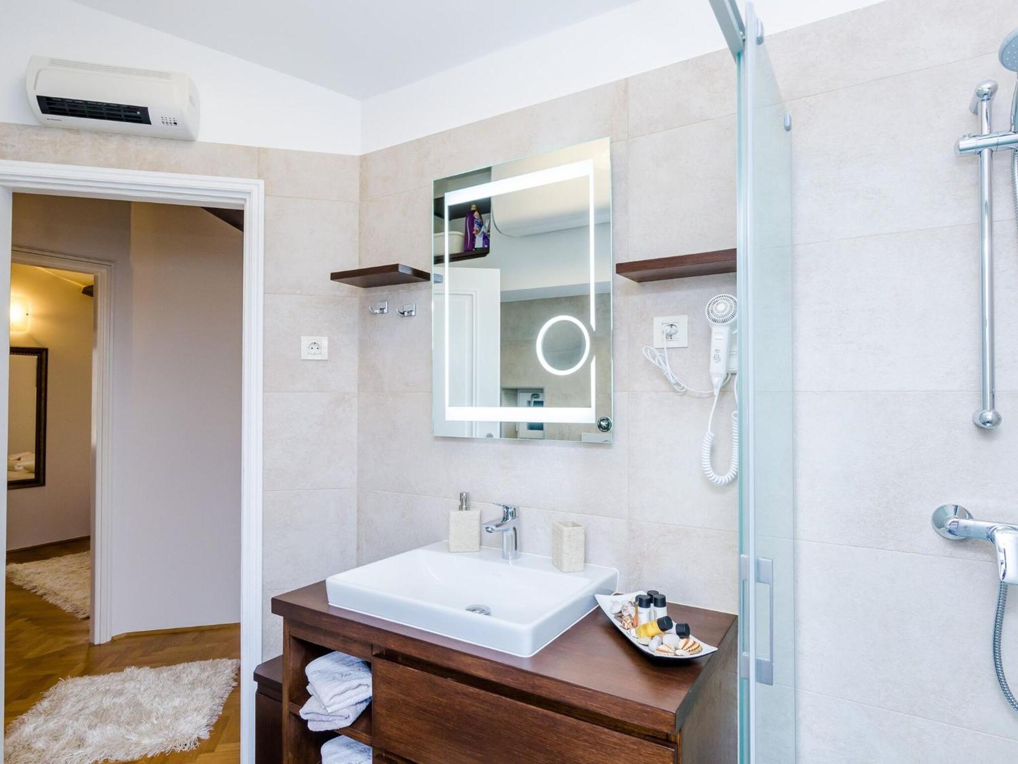 Maru Prestige - Comfort Duplex Two Bedroom Apartment Dubrovnik