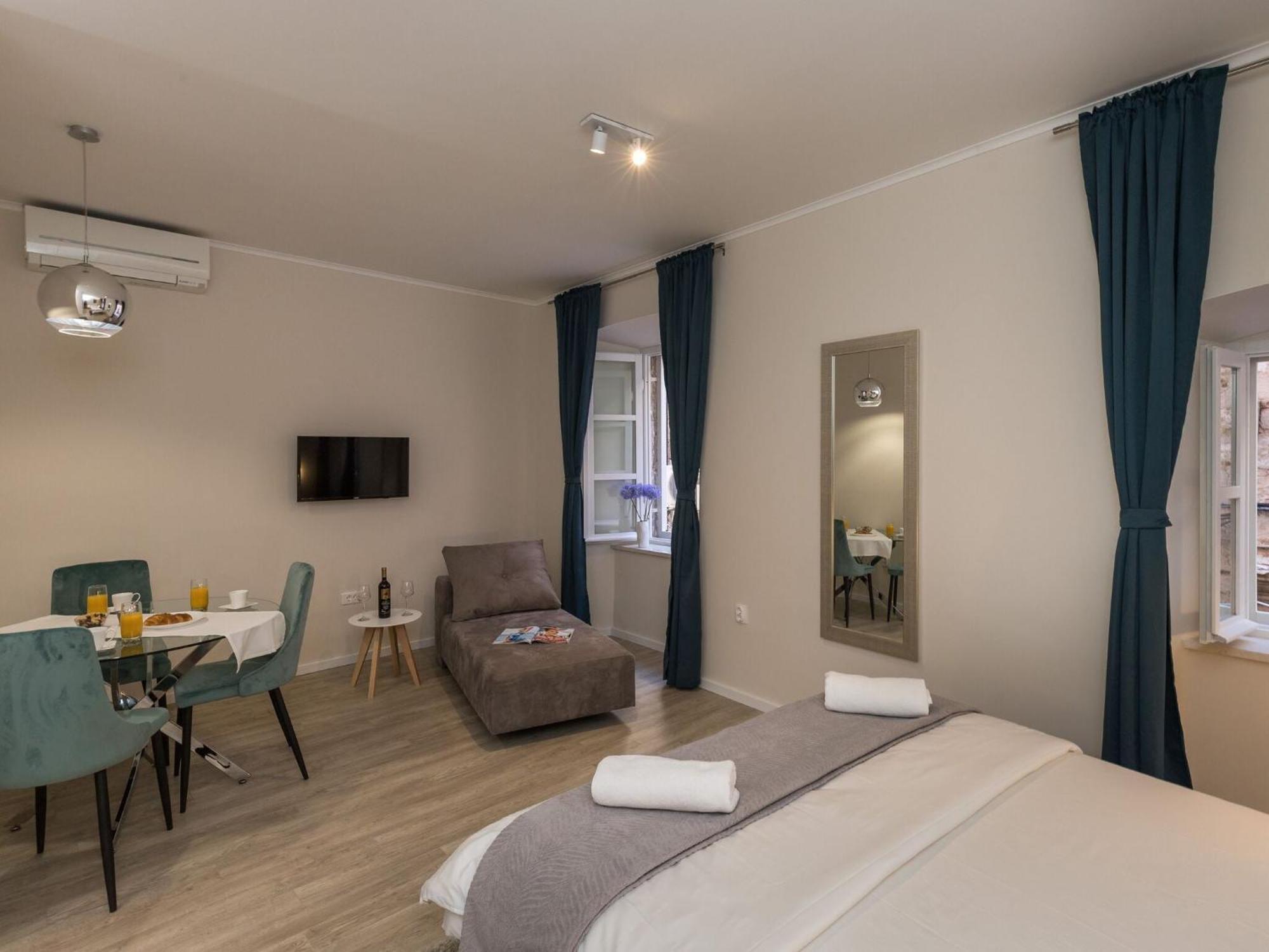 Apartment Urbis