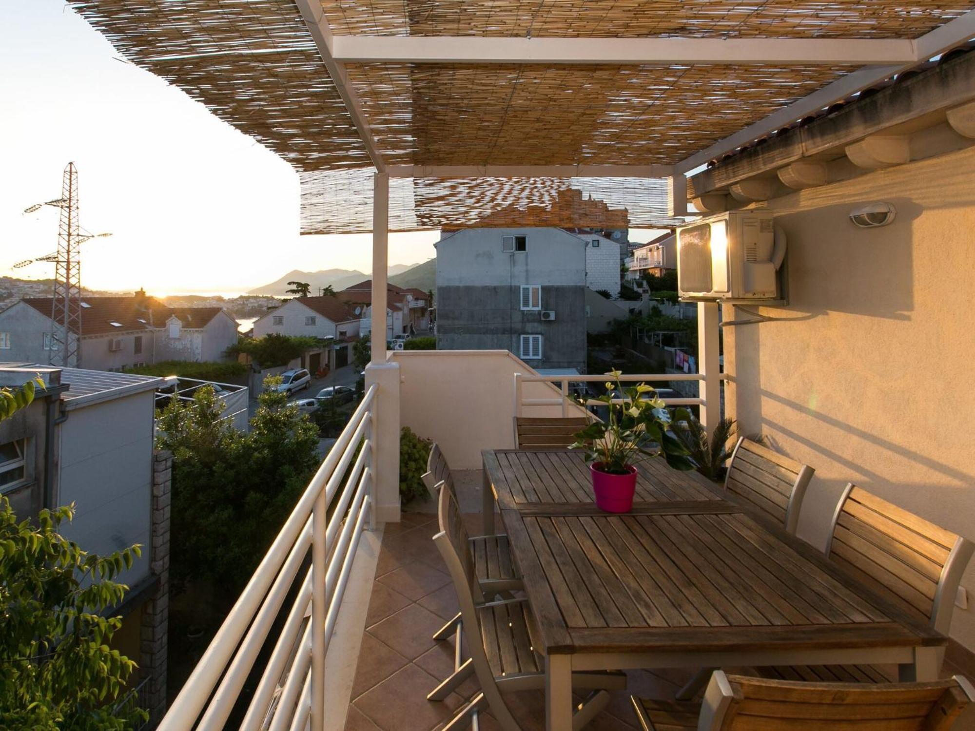 Marlo - Two-bedroom With Balcony Floor Apartment Dubrovnik