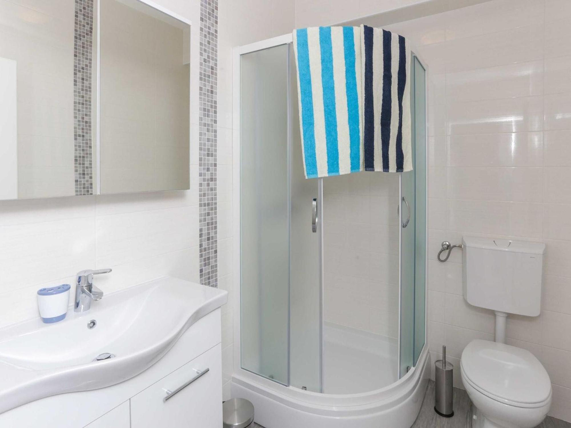Karmen - Comfort One-bedroom With Terrace Marine Apartment *