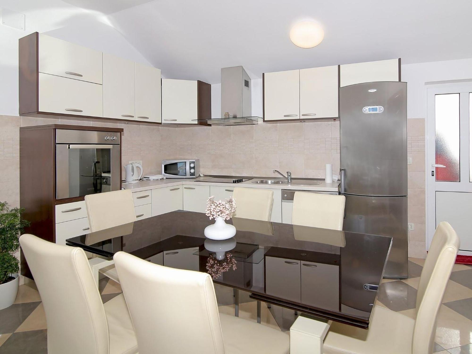 Apartment Isabora - Comfort Three-bedroom With Balcony And Sea View Second Floor *