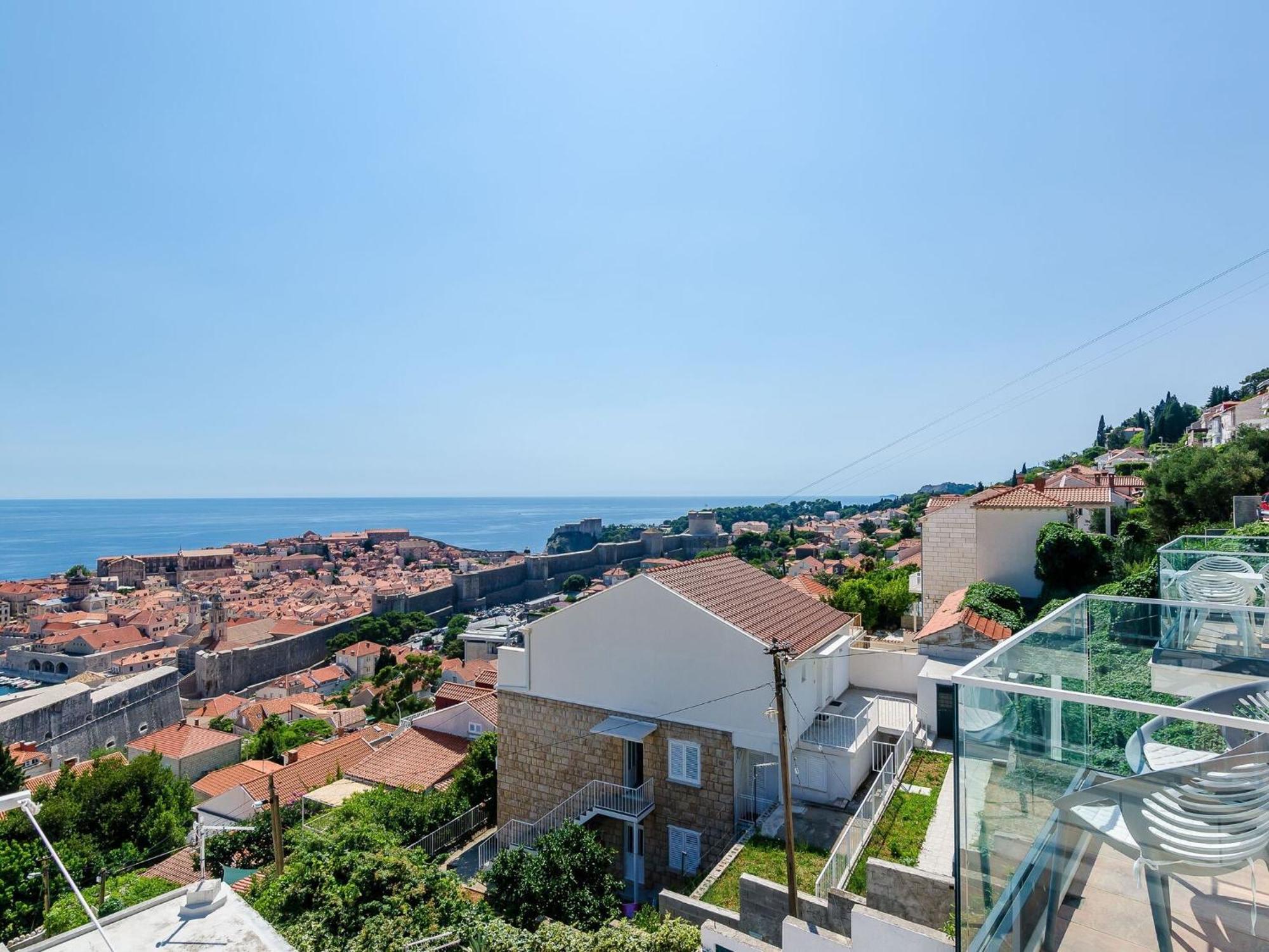 Apartment Isabora - Comfort Three-bedroom With Balcony And Sea View Second Floor Dubrovnik