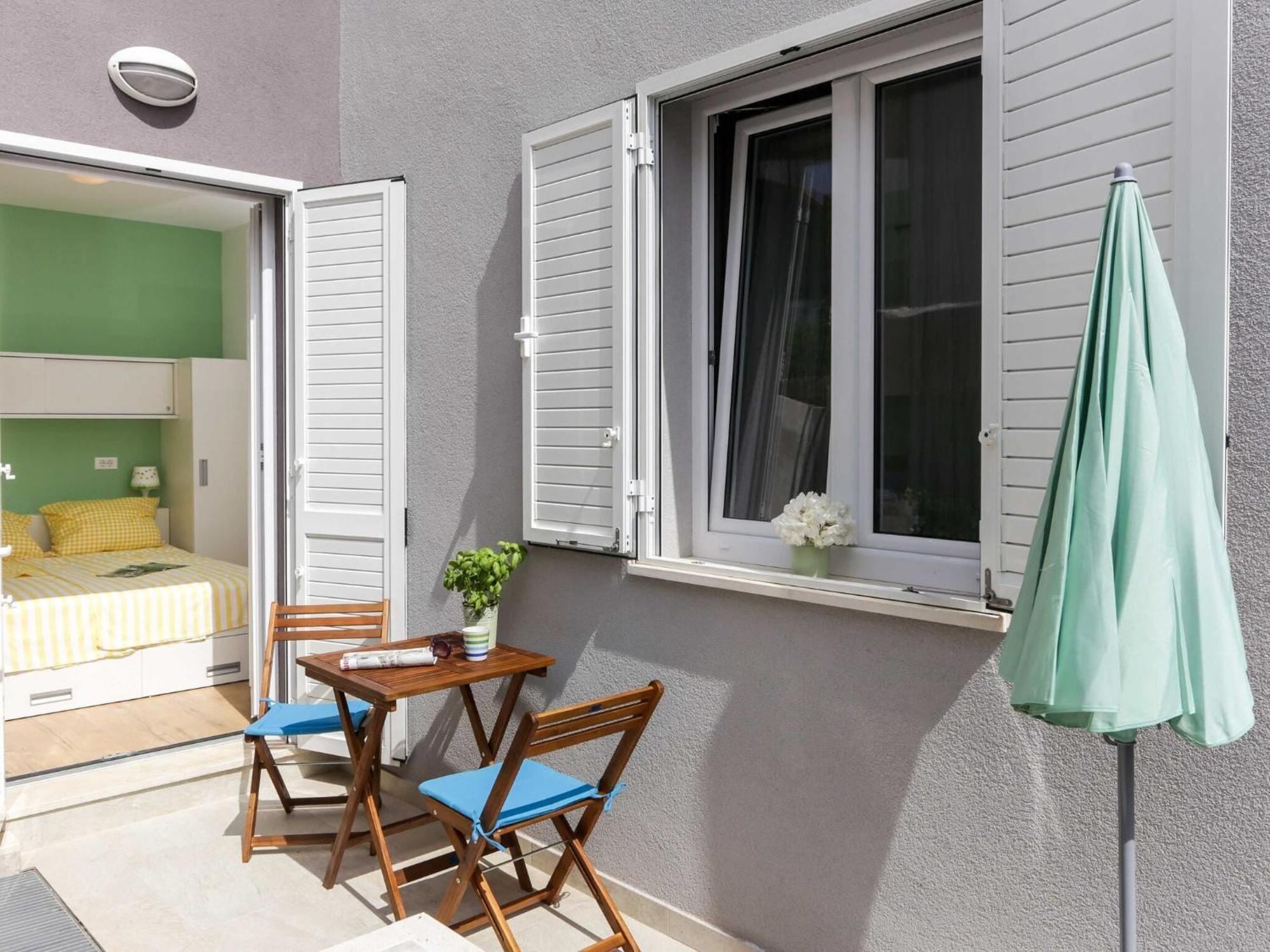 Apartment Karmen - One-bedroom With Terrace Olive *