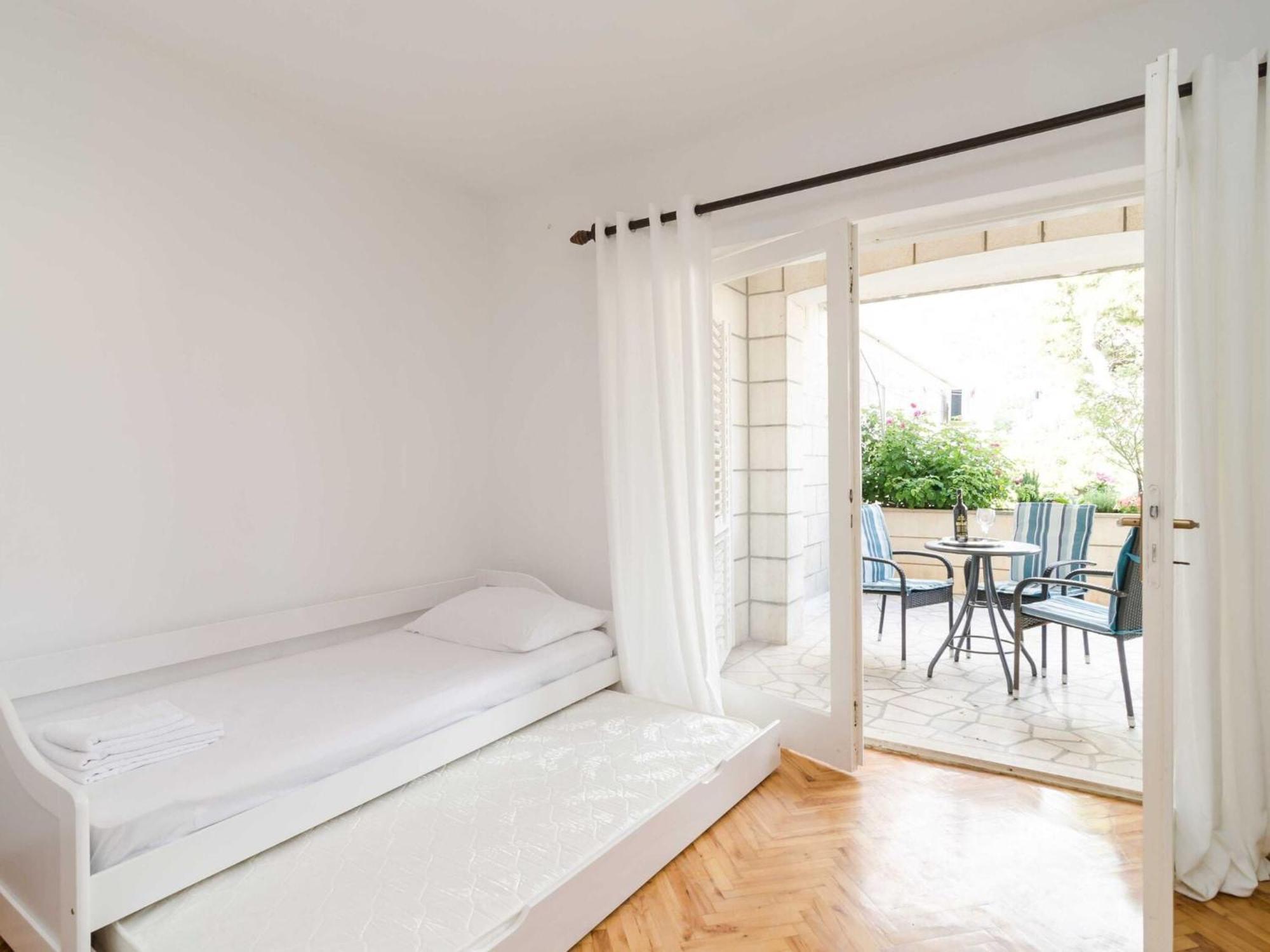 Apartment House Ariva *