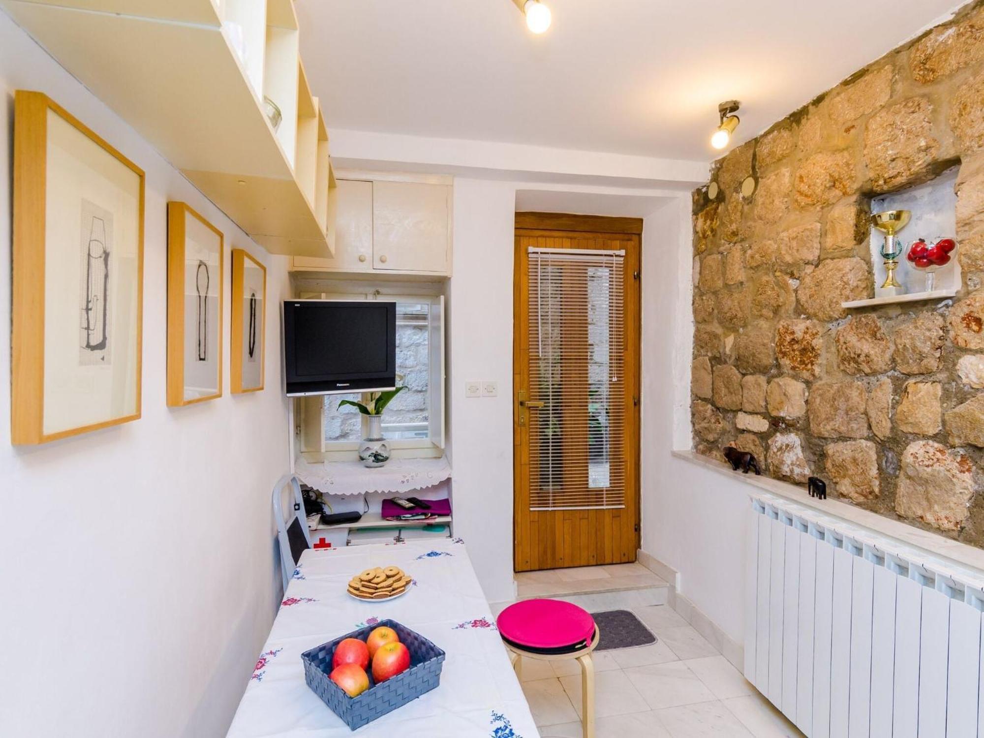 Art House Zanze- Two Bedroom With View Apartment *