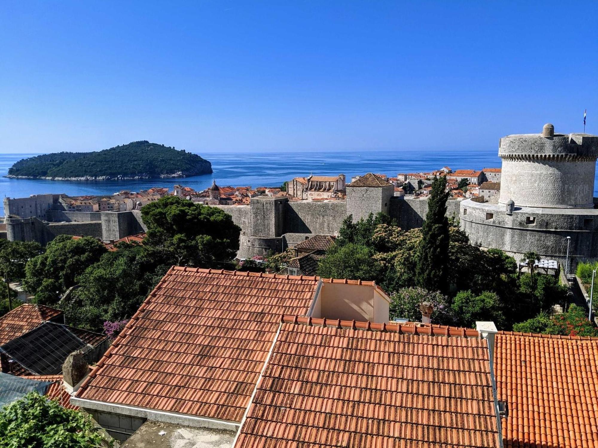 Magic - One Bedroom With Sea View