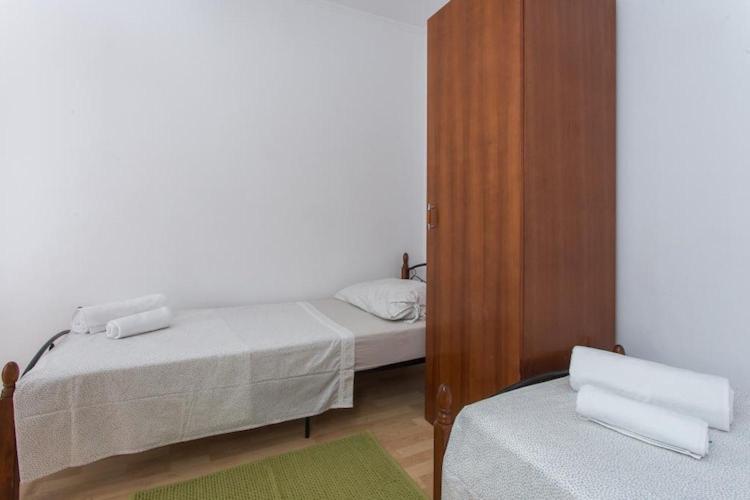 Apartment Hladilo Nostalgia - Comfort Two-bedroom With Terrace And Partial Sea View
