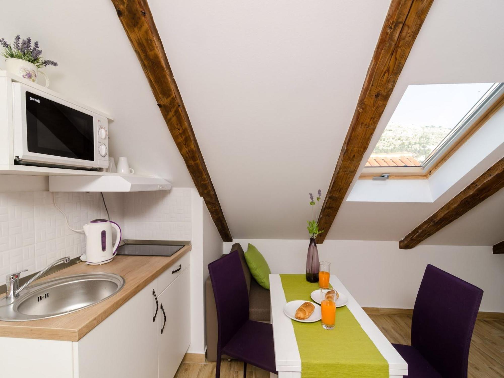 Lavender Garden - Comfort With Side Sea View Second Floor - 5 * Dubrovnik