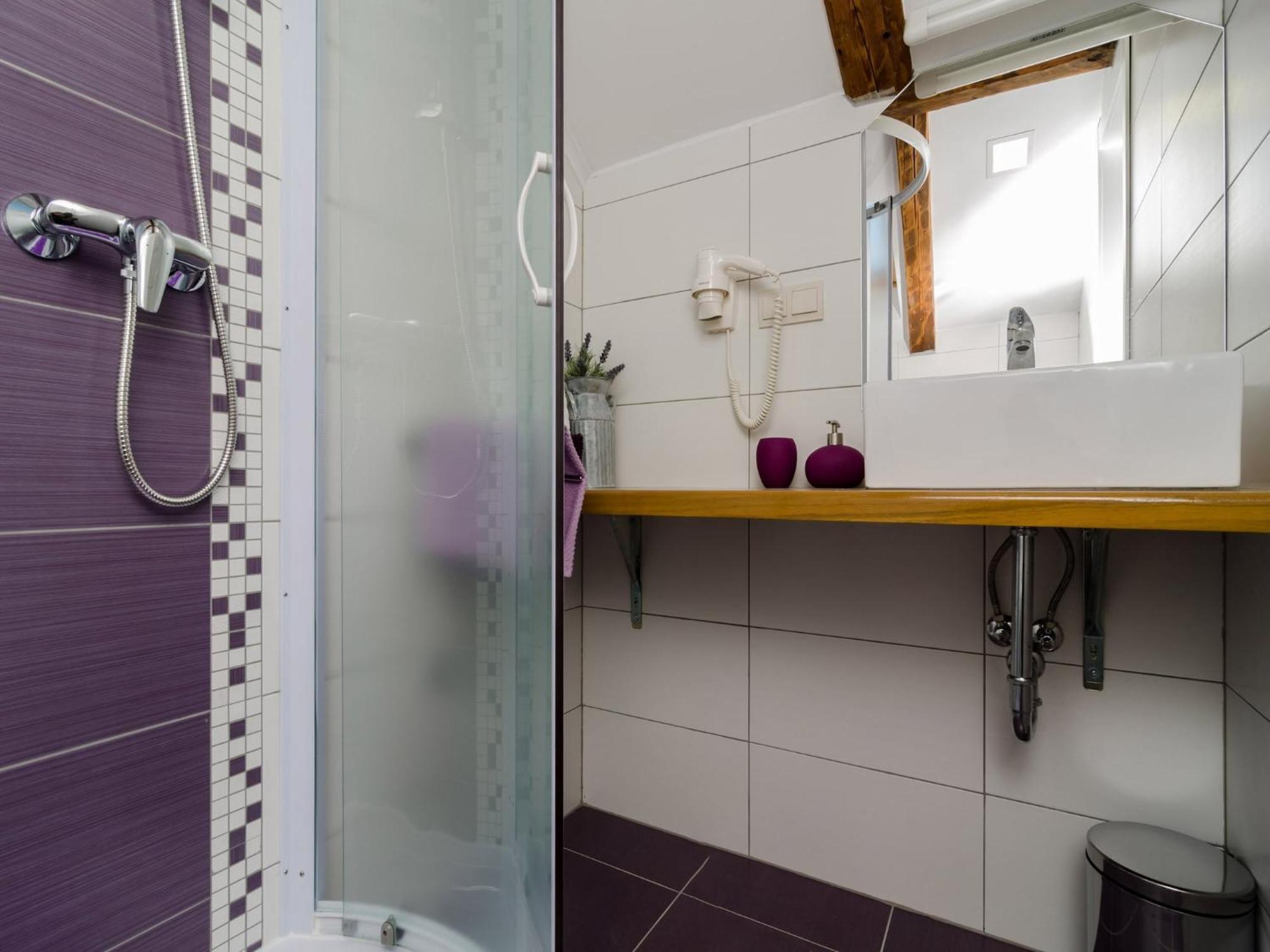 Lavender Garden - Comfort With Side Sea View Second Floor - 5 Apartment Dubrovnik