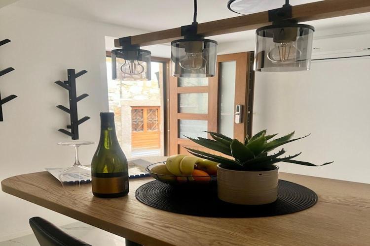 Noa Old Town - - Ground Floor Apartment *