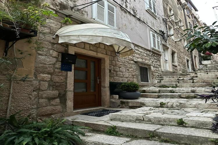 Noa Old Town - - Ground Floor Apartment