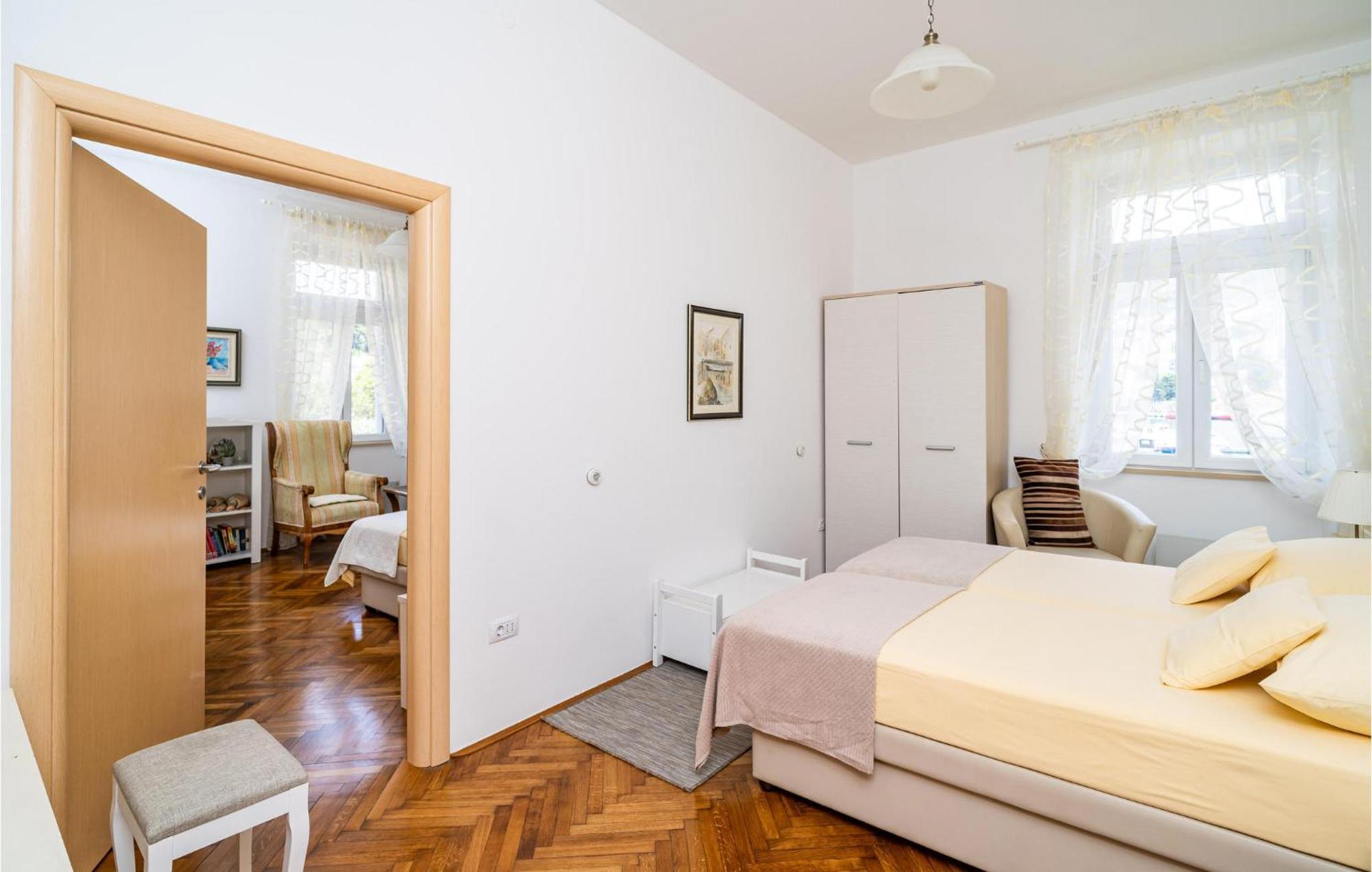 2 Bedroom In Apartment Dubrovnik