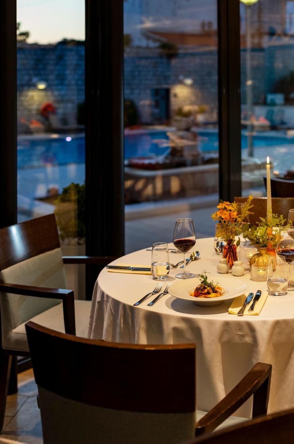Lapad Hotel 4*