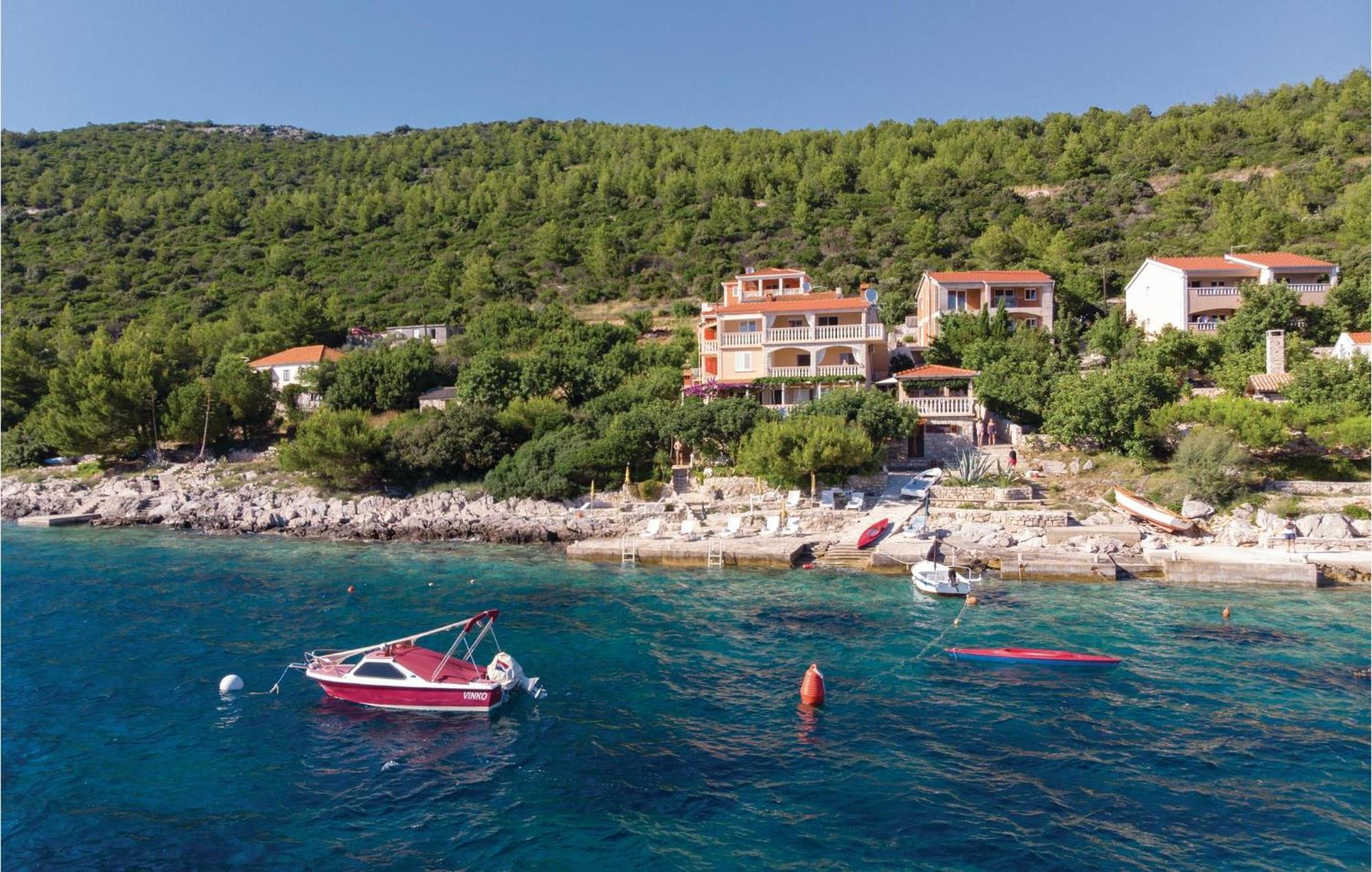 Apartment Awesome In With Jacuzzi Dubrovnik