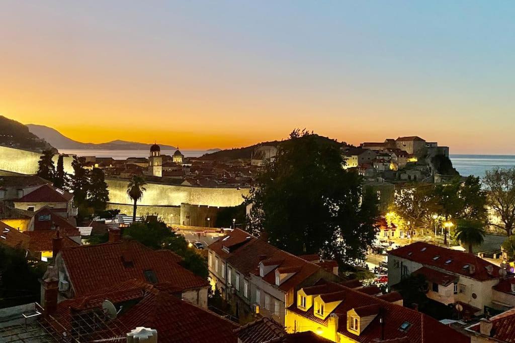 Apartamento Cozy With Sea And Old Town View