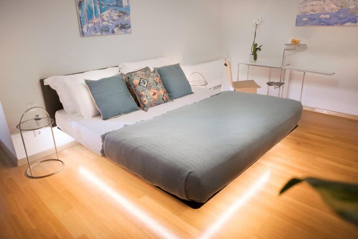 Villa Modern Rock With High-end Interiors