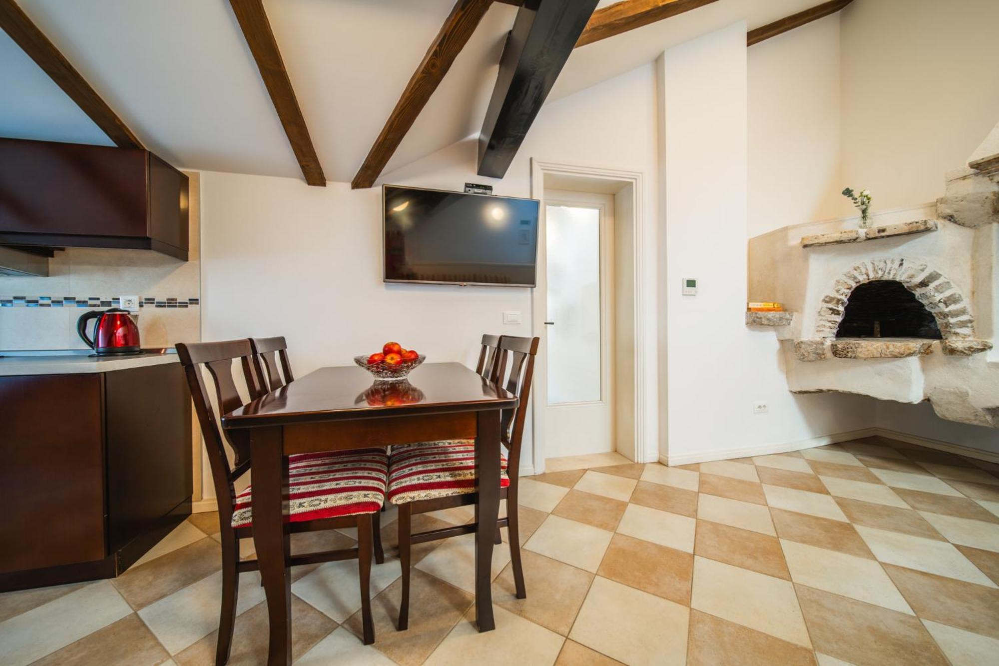Apartamento Sunce Palace With Free Offsite Parking