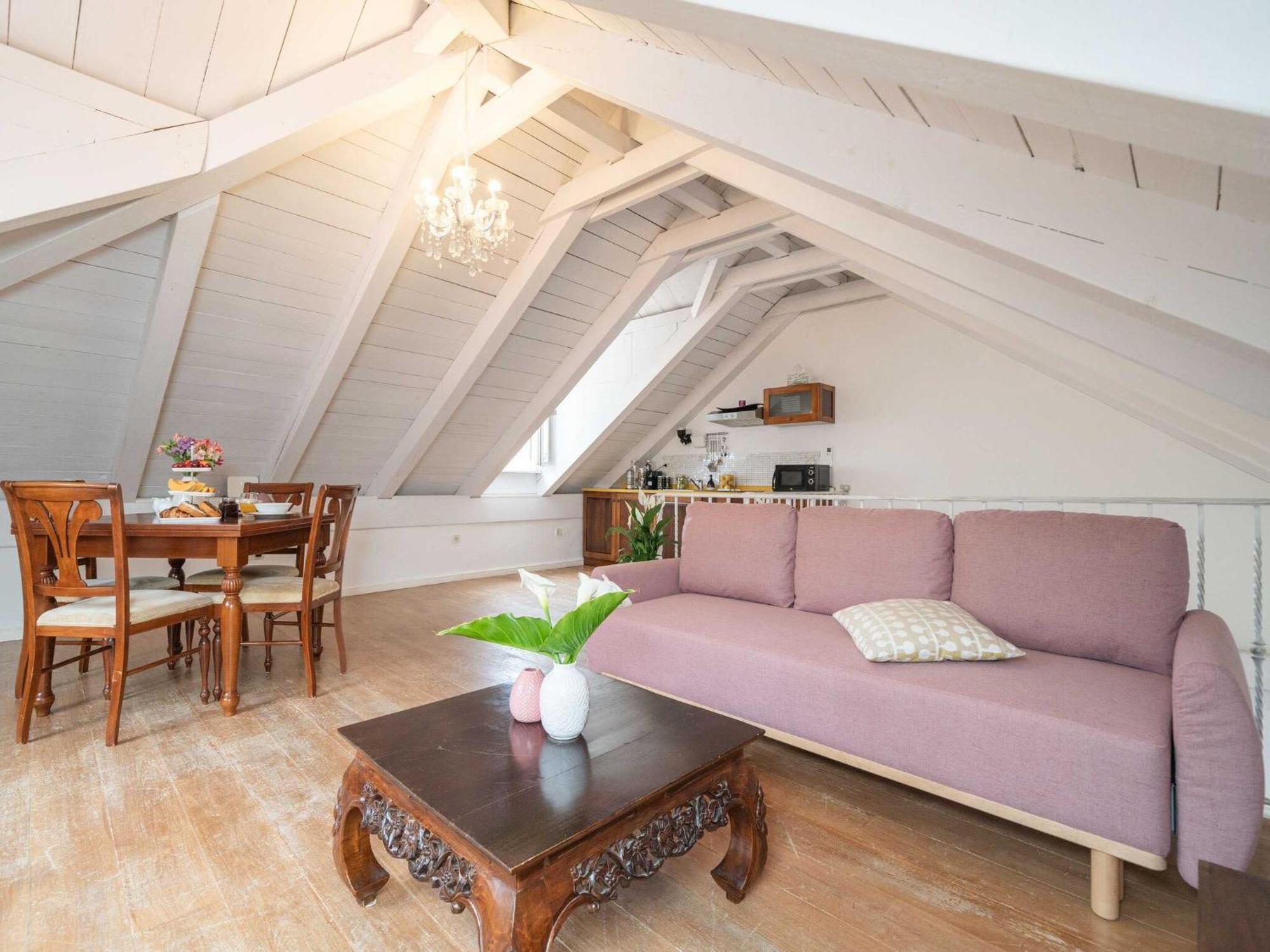 Apartment Secret - Two Bedroom With View *