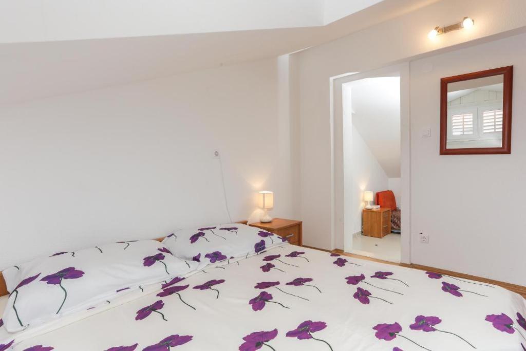 Apartment Lana Old Town Center