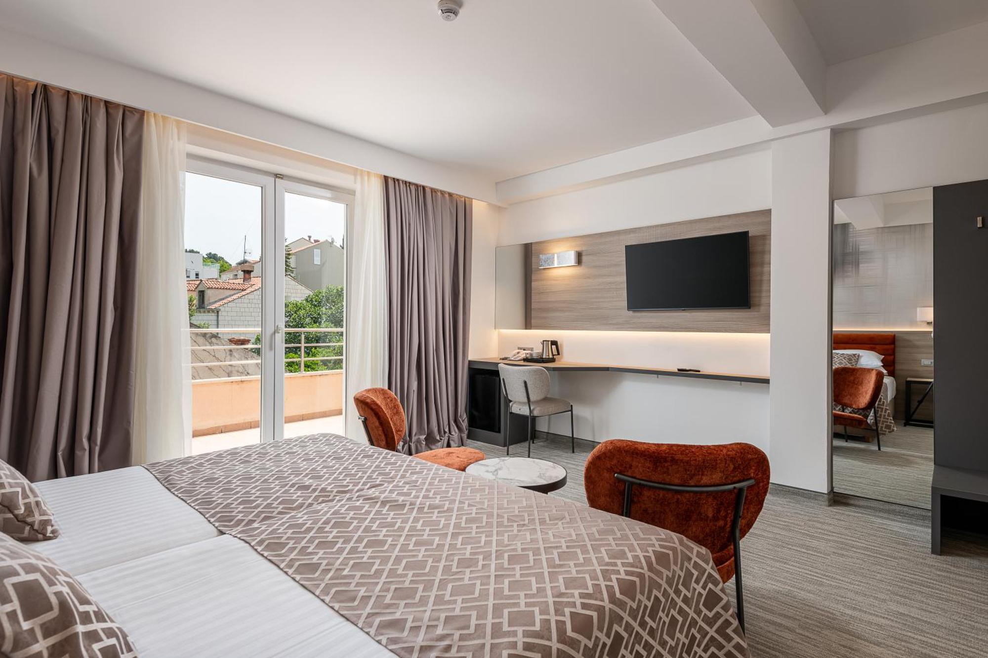 Hotel Ivka 3*