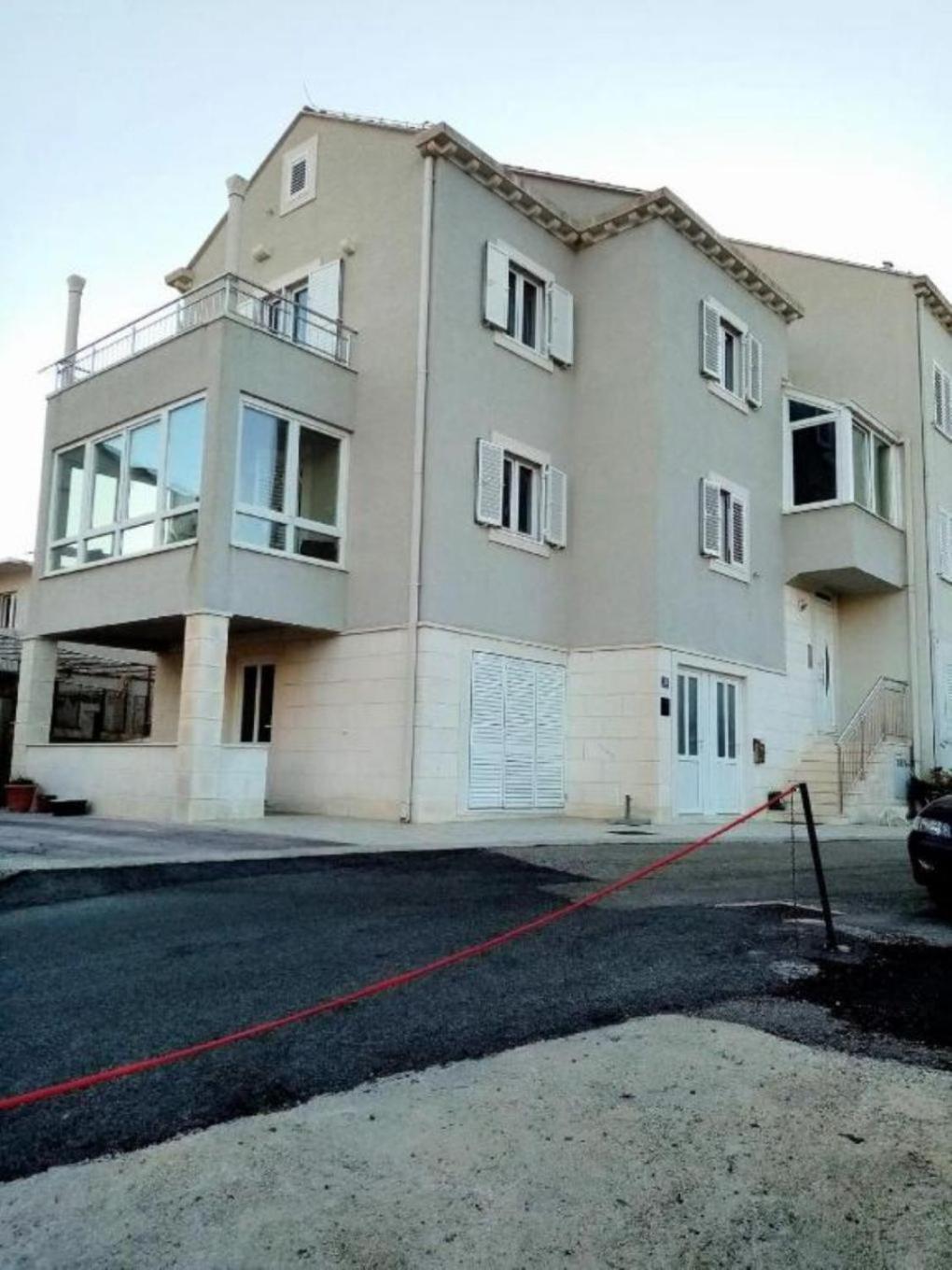 Apartment Mira - Comfy With Garden *
