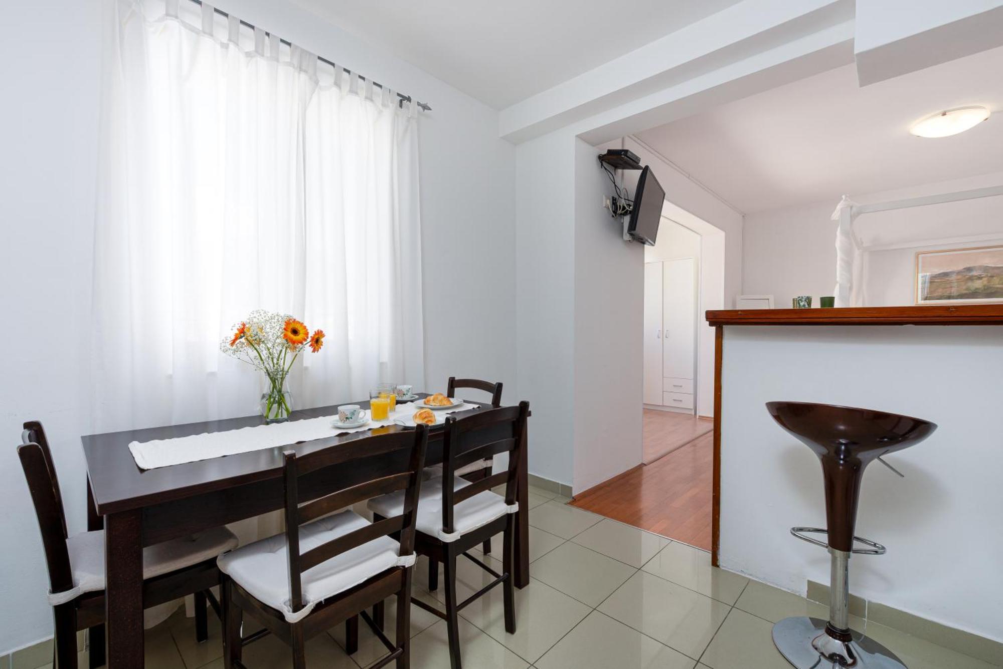 N&n Apartment