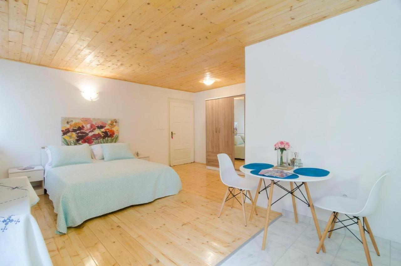 St Mary - Apartment