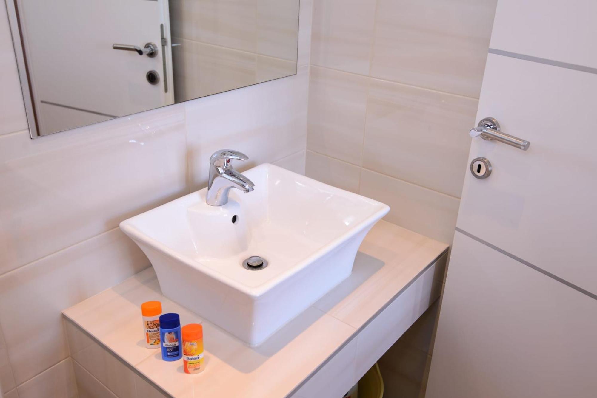 Adriatic View Apartment *