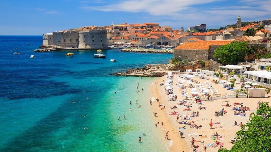Portolan's Amazing Old Town & Sea View