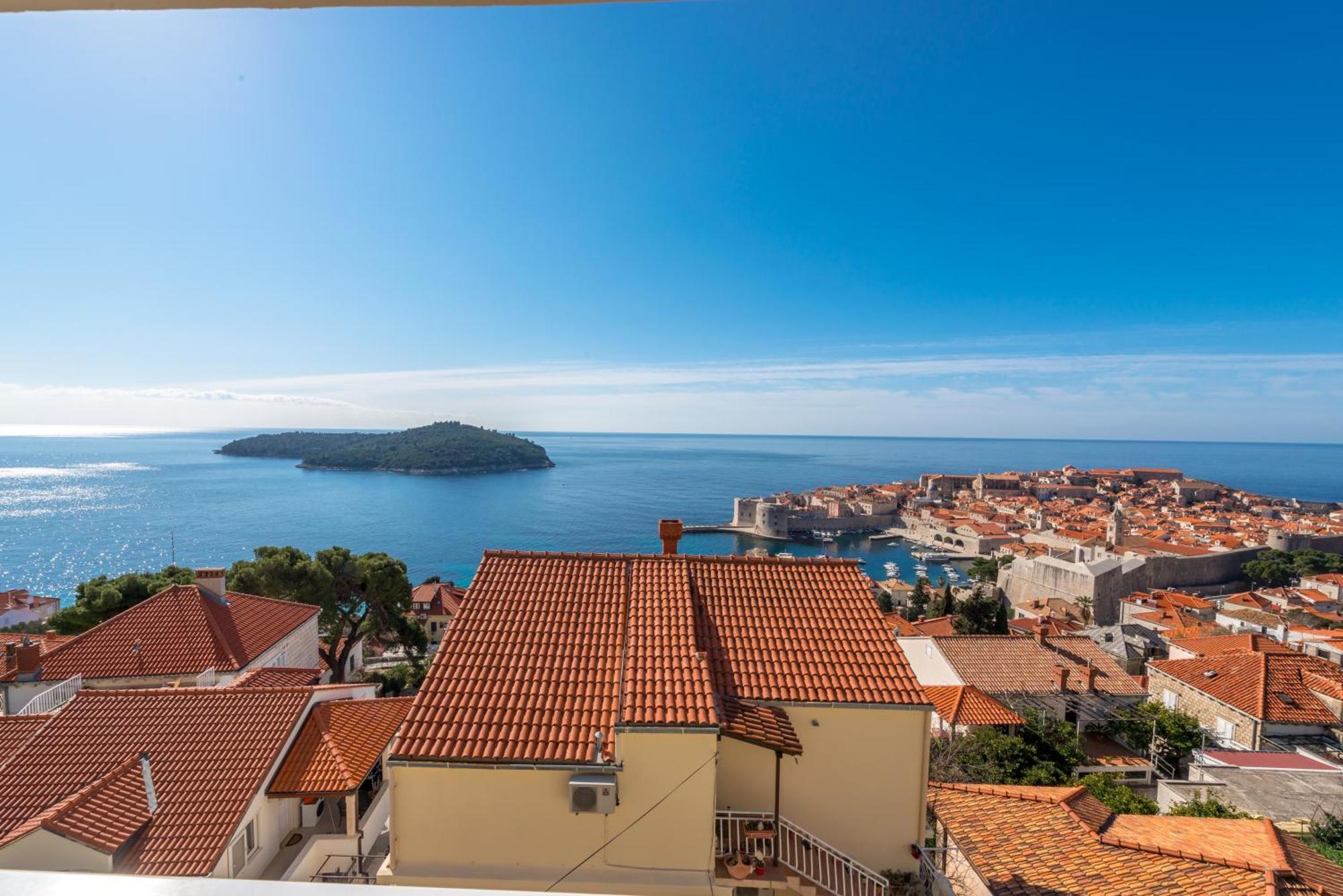 Apartment Portolan's Amazing Old Town & Sea View *