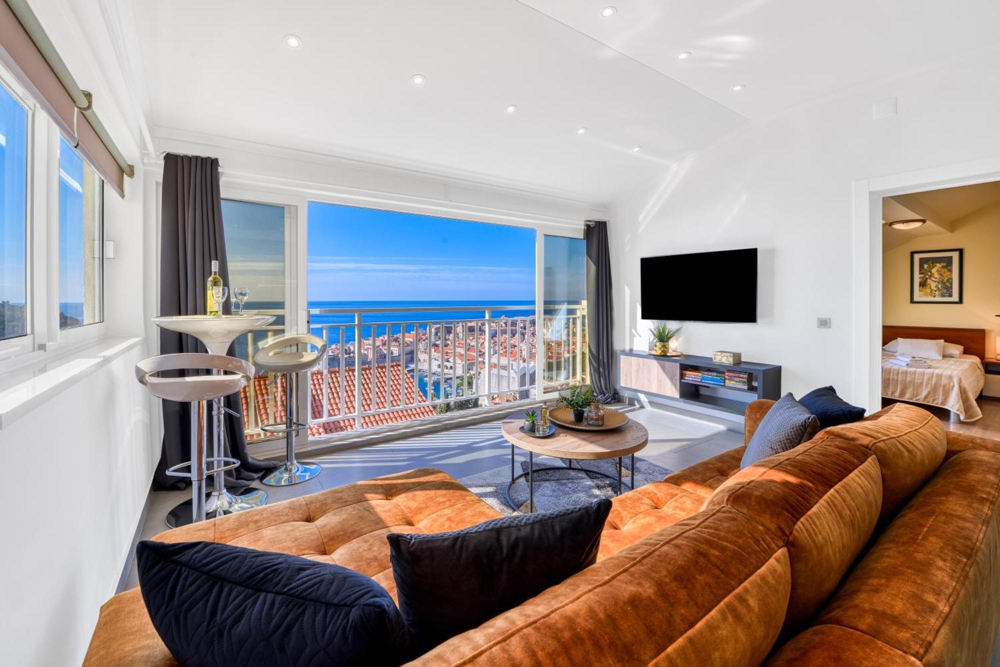 Apartment Portolan's Amazing Old Town & Sea View