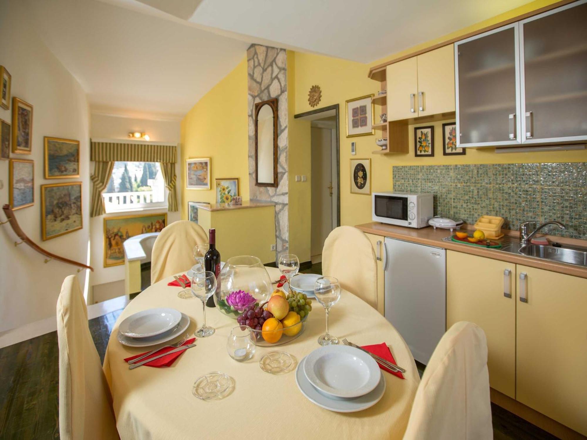 Lapad Royal - Five Bedroom With Balcony And View Holiday home Dubrovnik