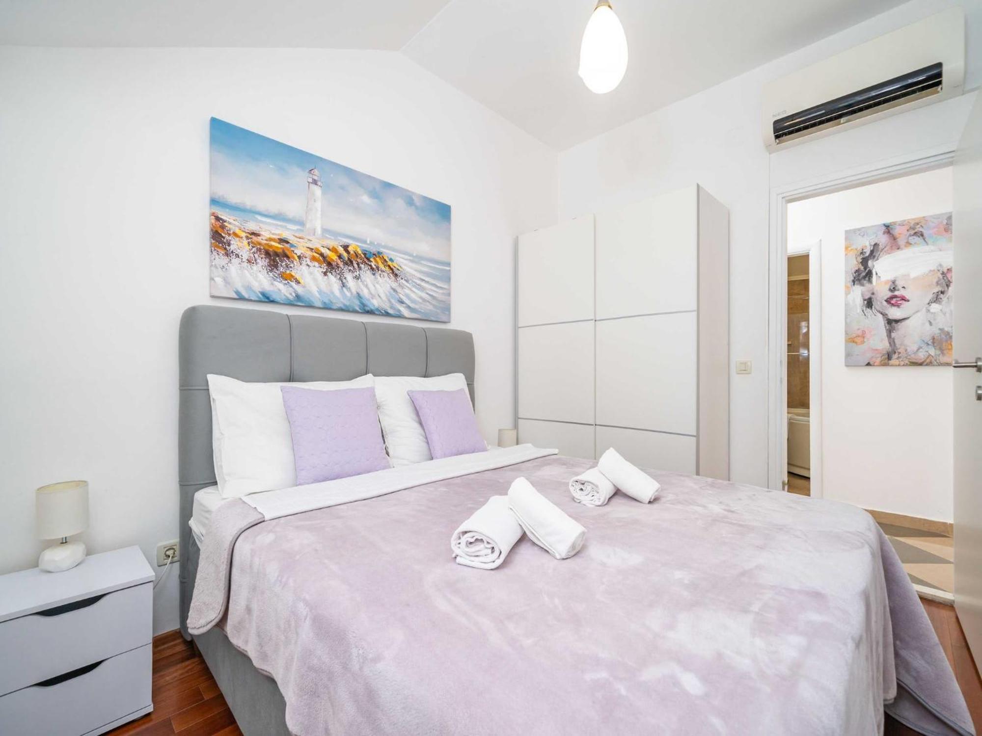 Isabora - Comfort Three-bedroom With Balcony And Sea View Second Floor
