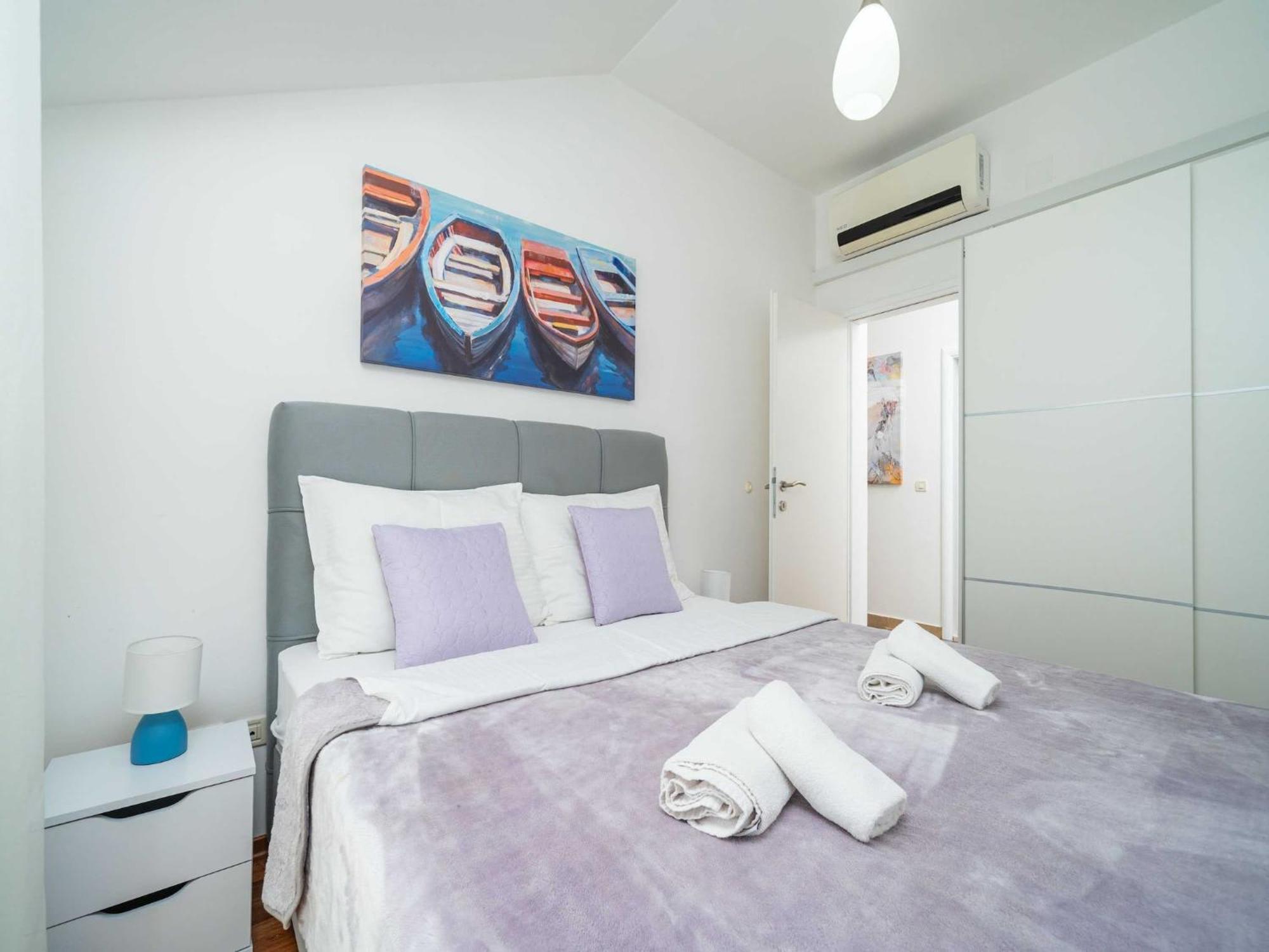 Isabora - Comfort Three-bedroom With Balcony And Sea View Second Floor * Dubrovnik
