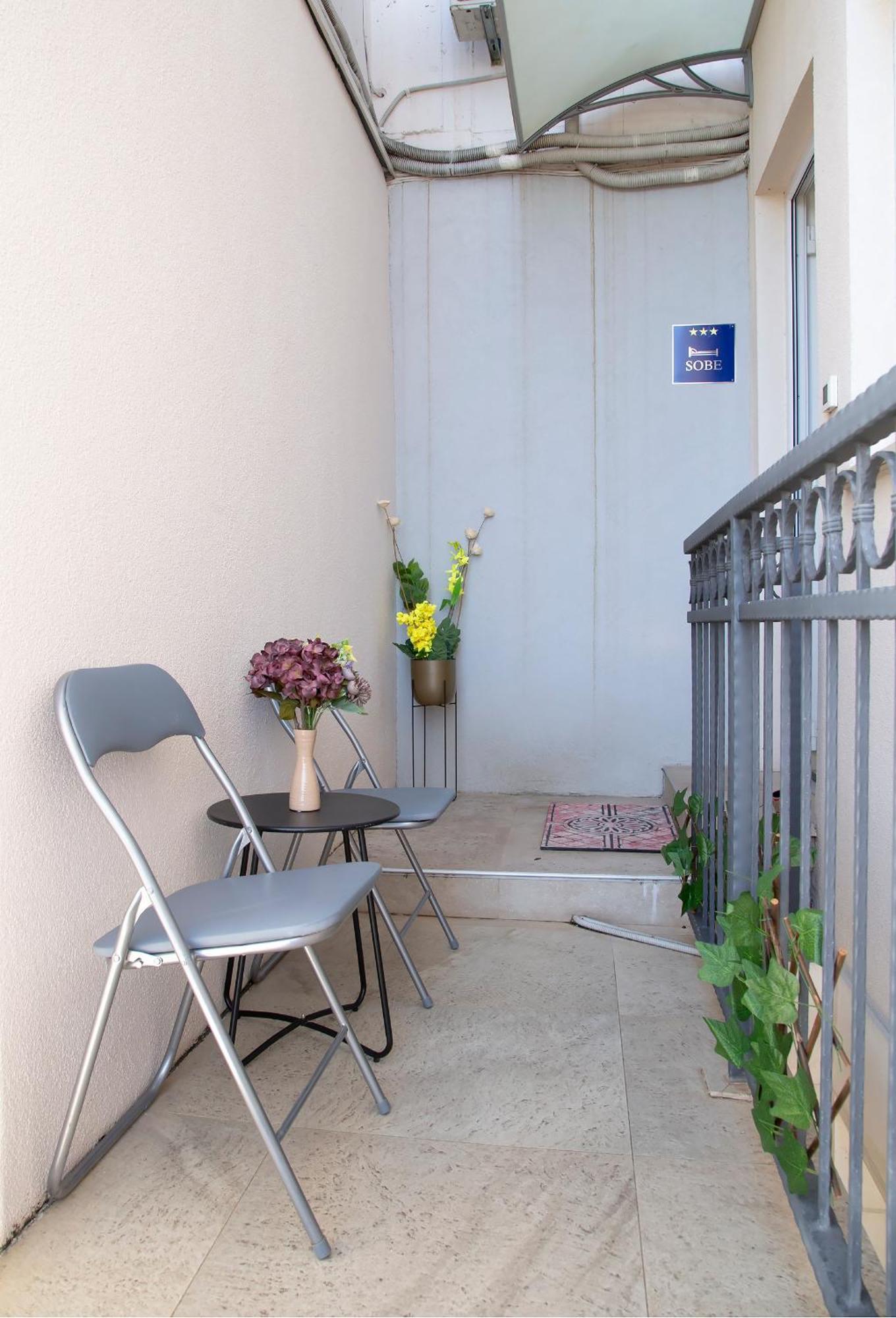 Beta With Sea View Apartment
