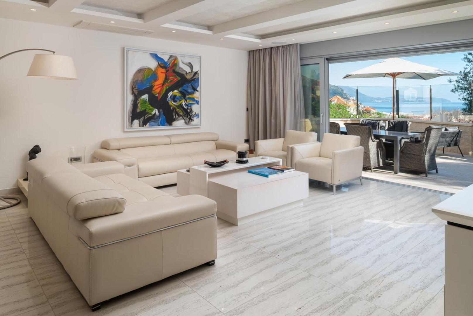 New! Adele Pool Sauna Jacuzzi Sea View Villa *