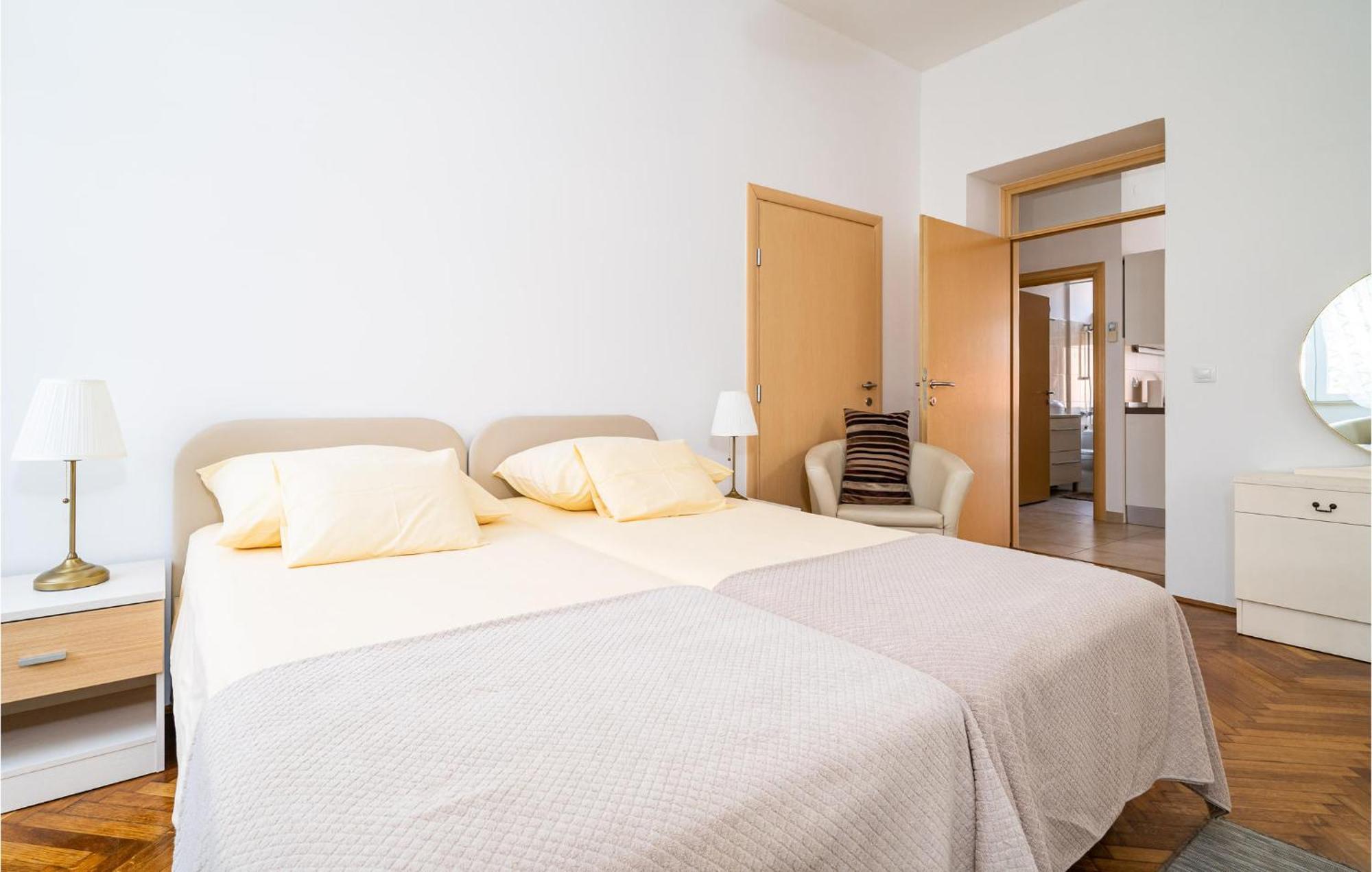 2 Bedroom In *