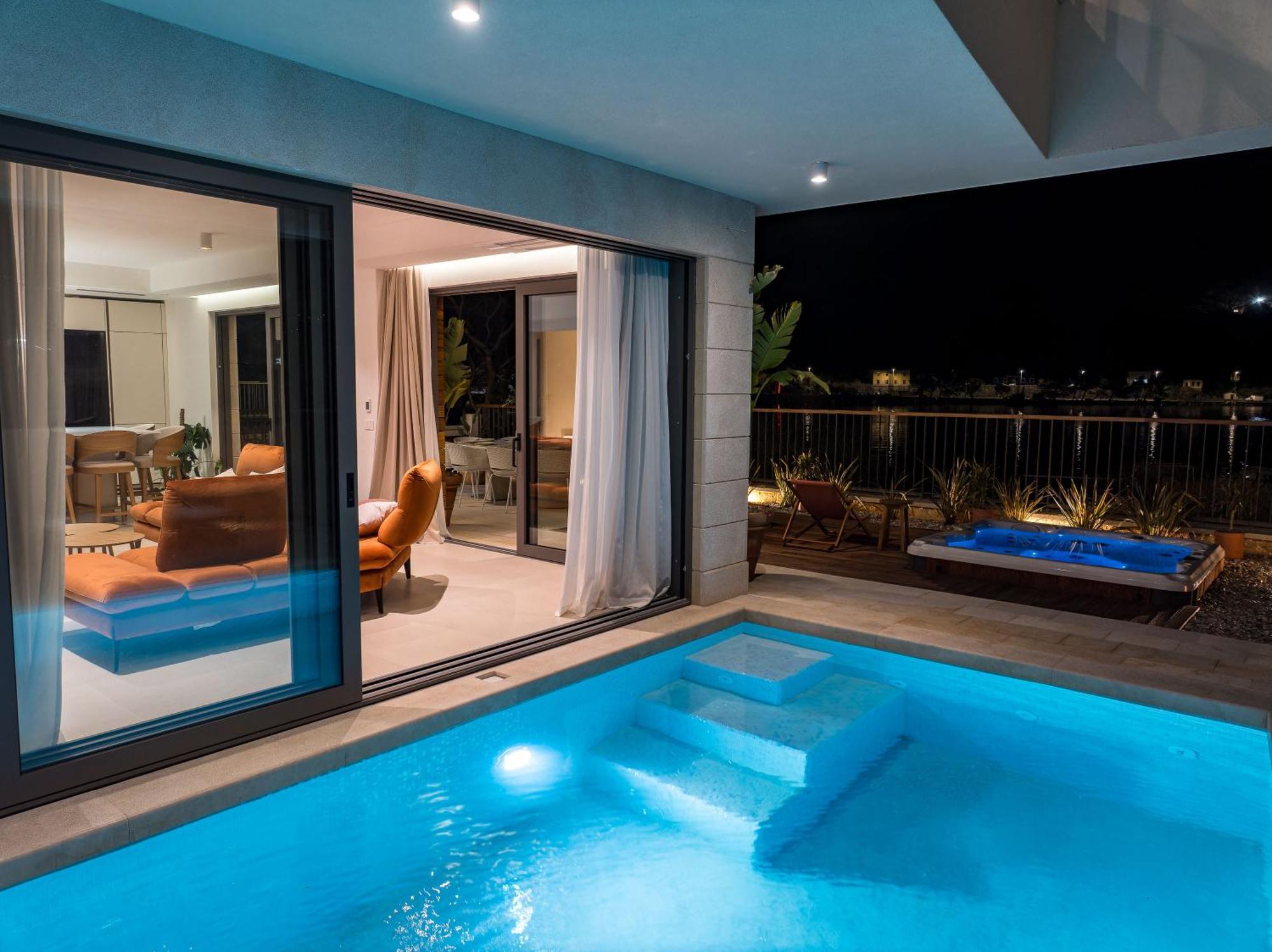 & - Of 5 Star Villa *