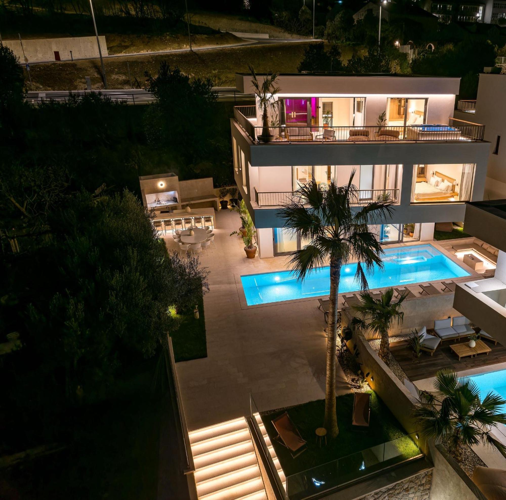 & - Of 5 Star Villa