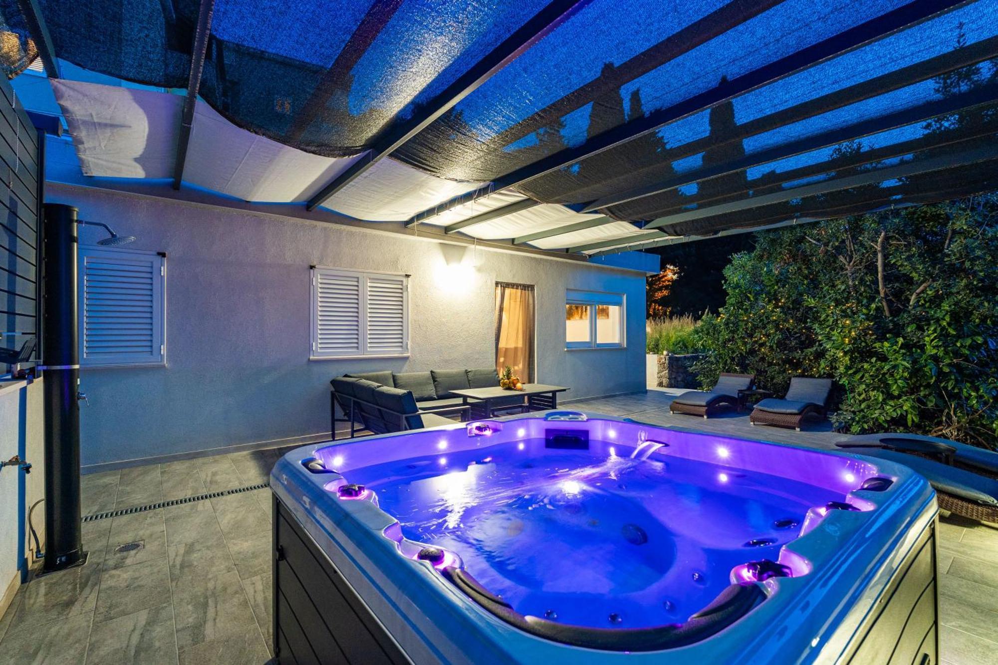 Apartamento Dolores With Terrace & Jacuzzi