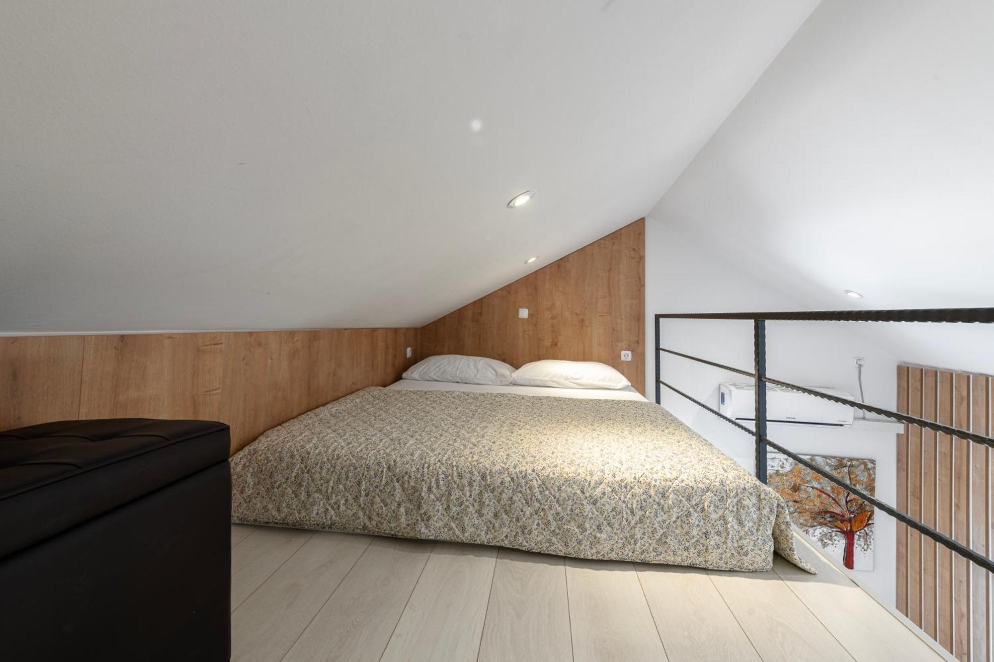 Portolan Apartment *