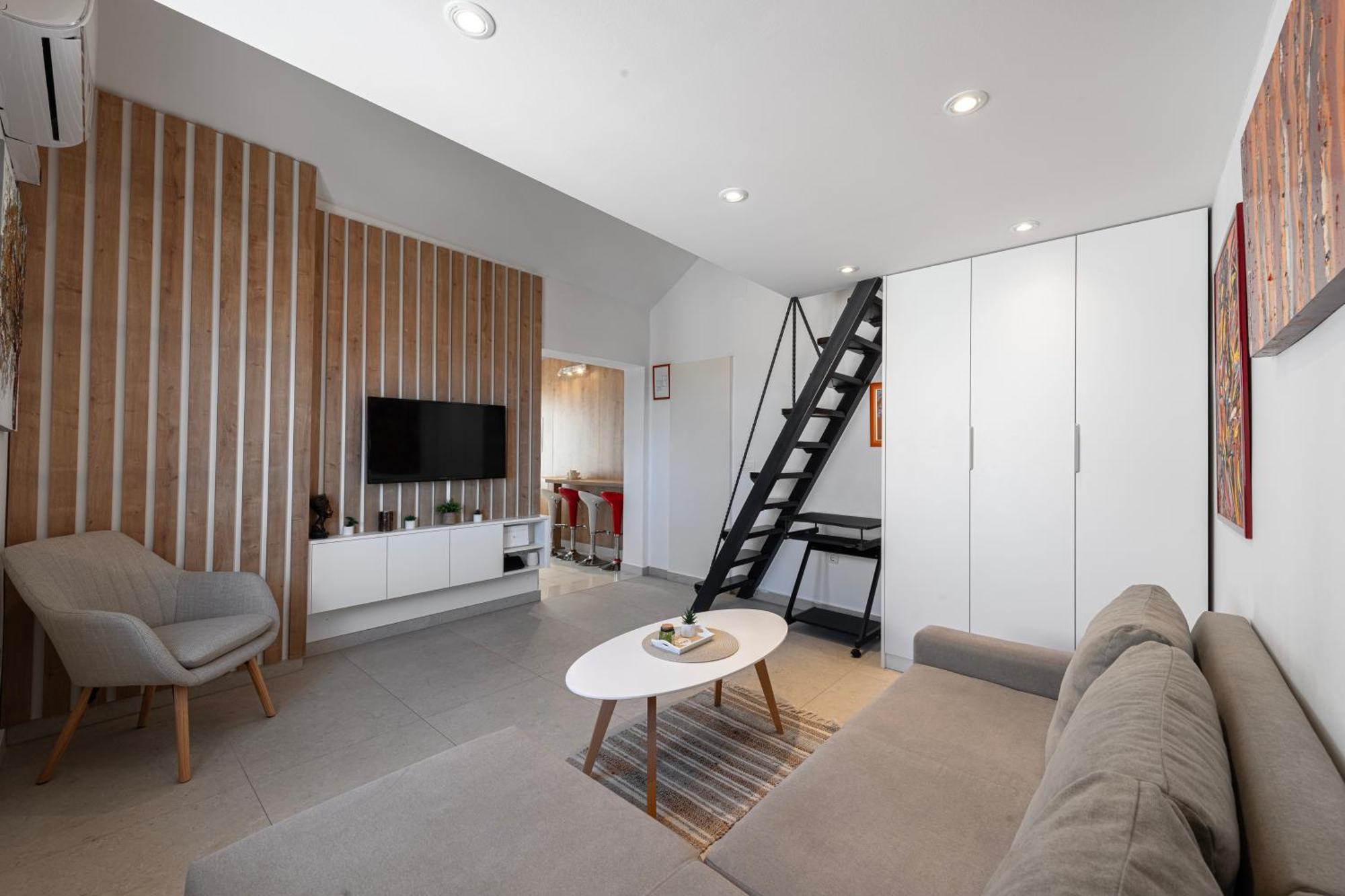 Portolan Apartment
