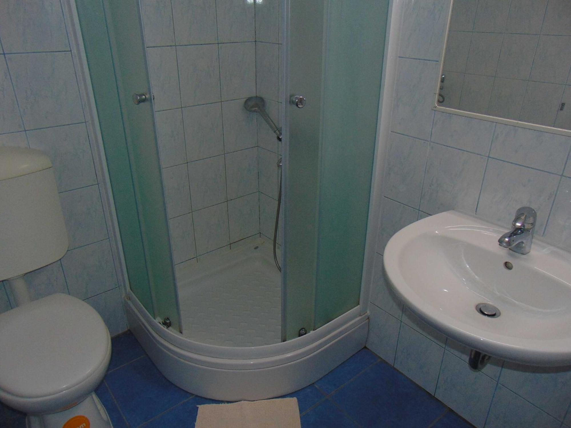 Elelu - One-bedroom With Terrace *