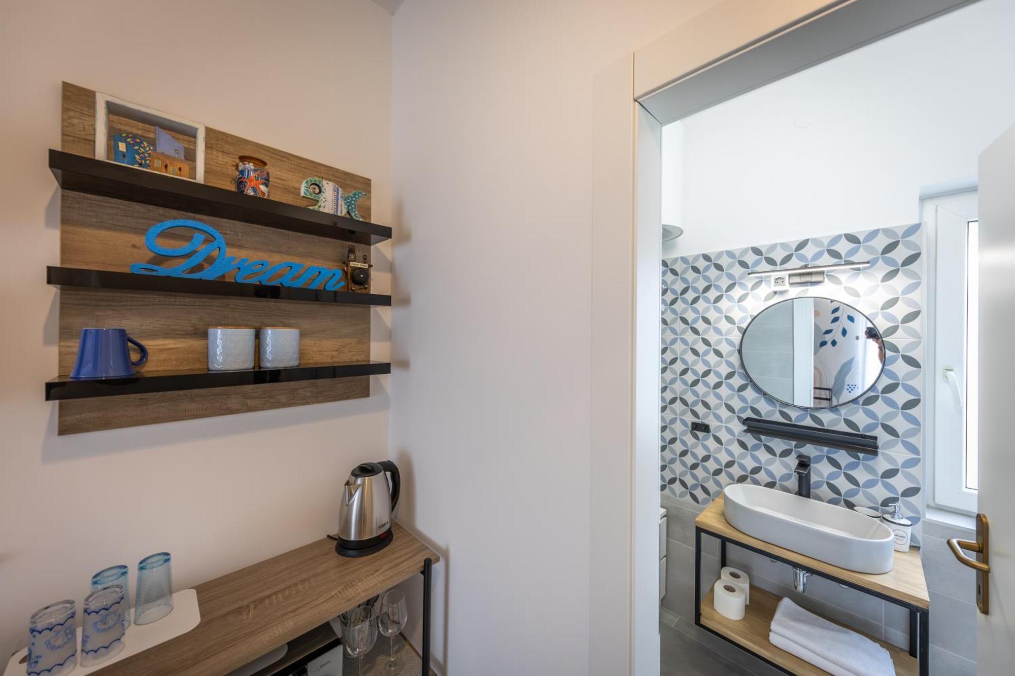 Blue Dream Apartment *