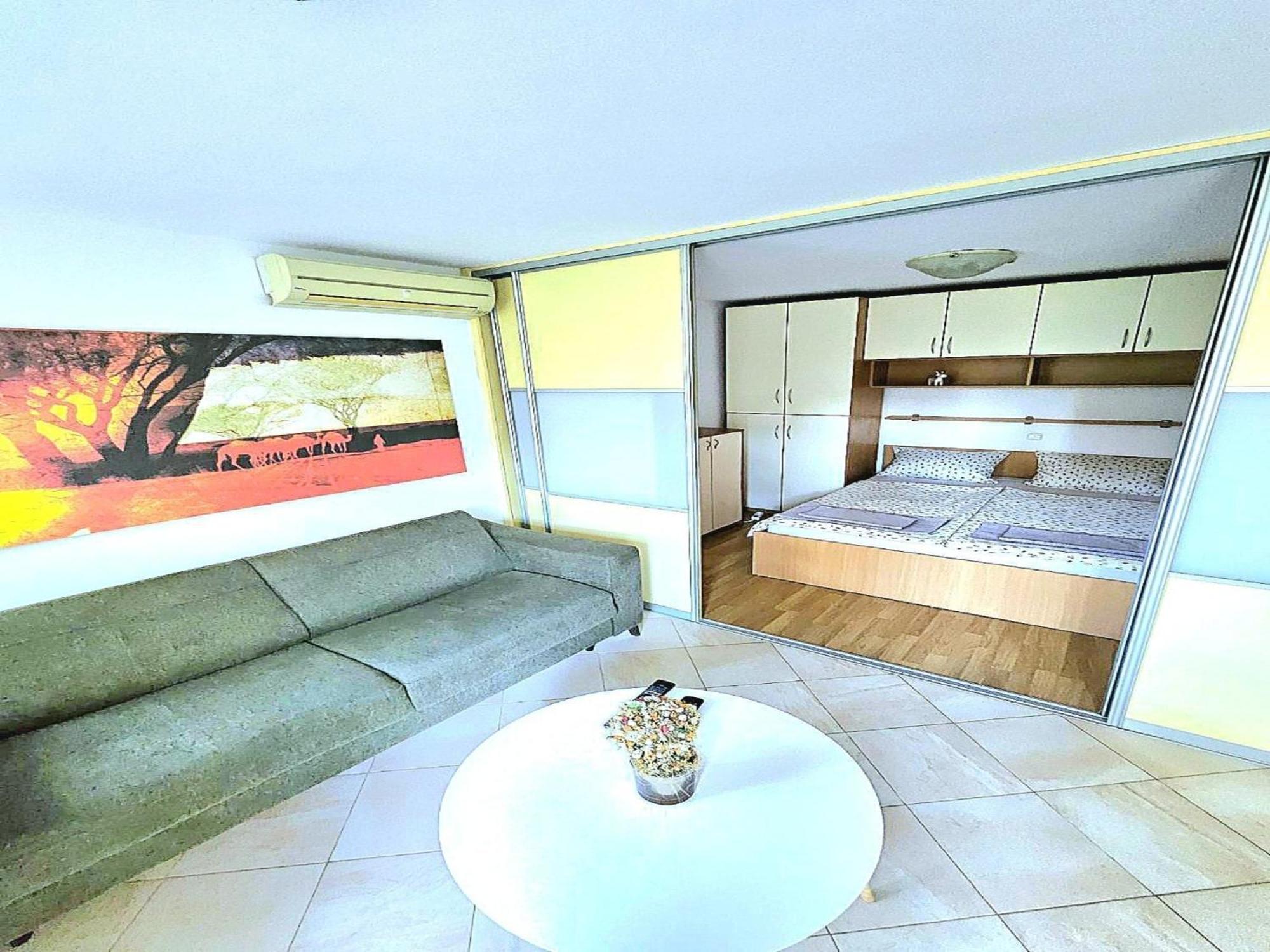 Apartment Terrace I
