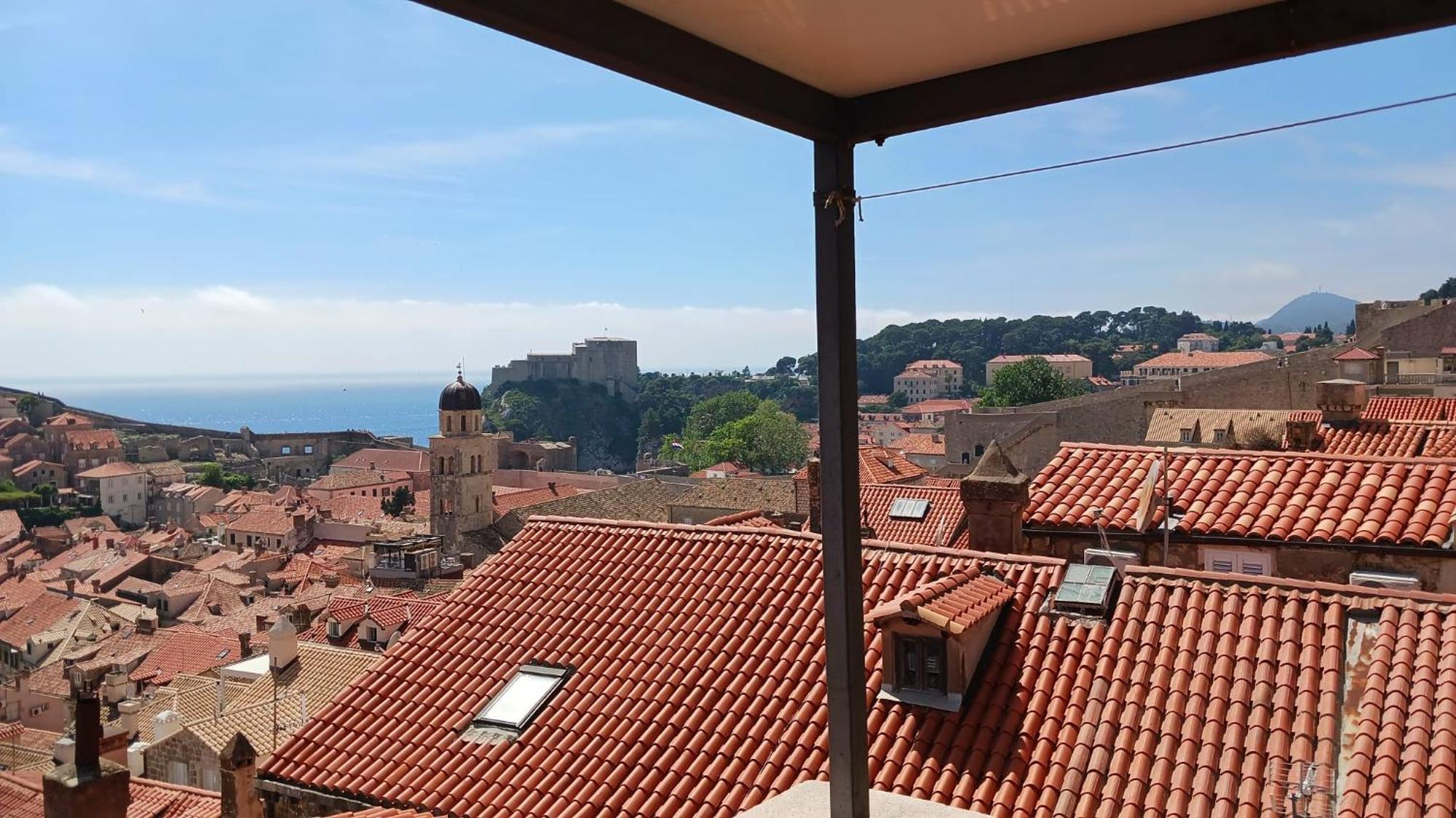 Location Old Town Lucic Apartment
